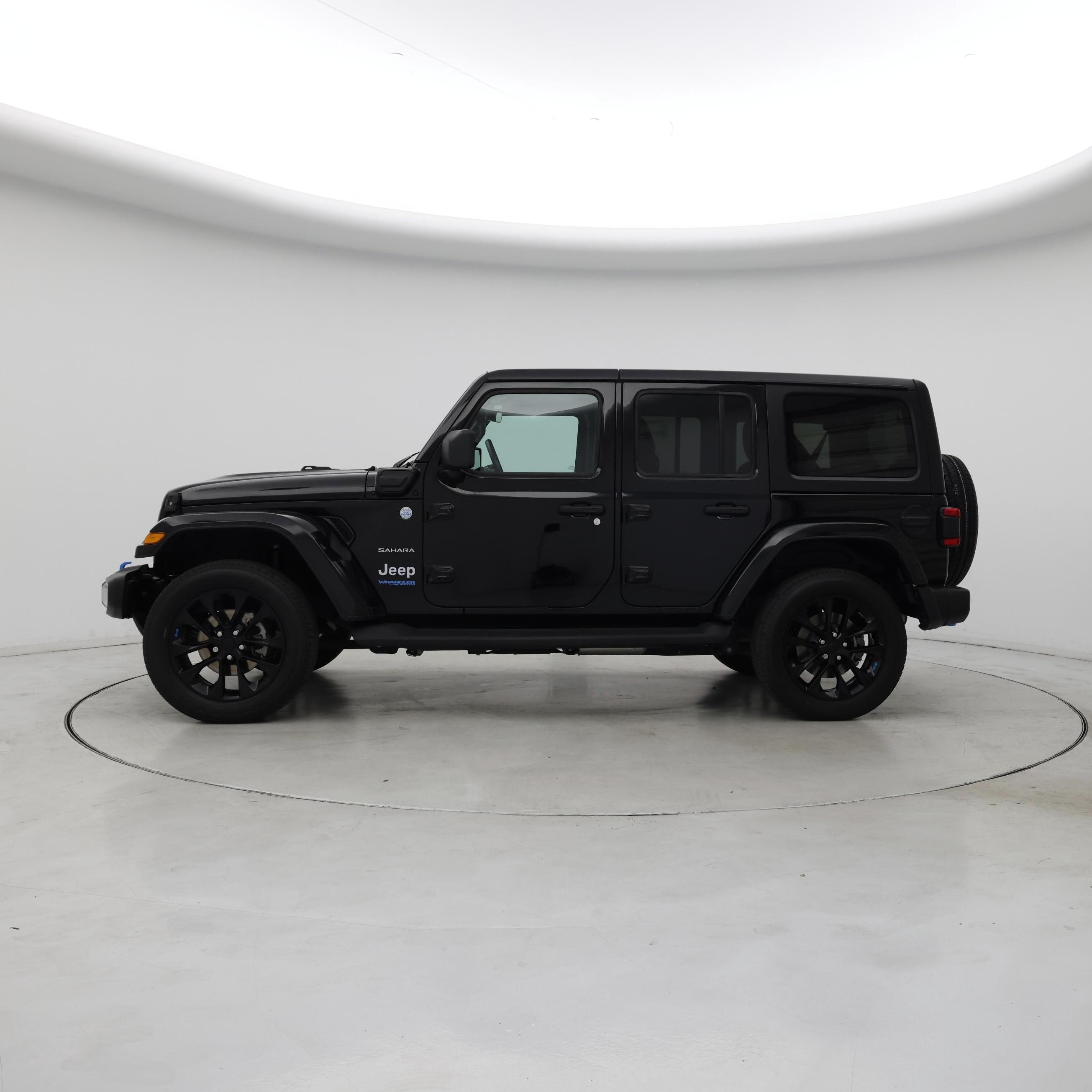 Thumbnail: 2022 Jeep Wrangler - 3