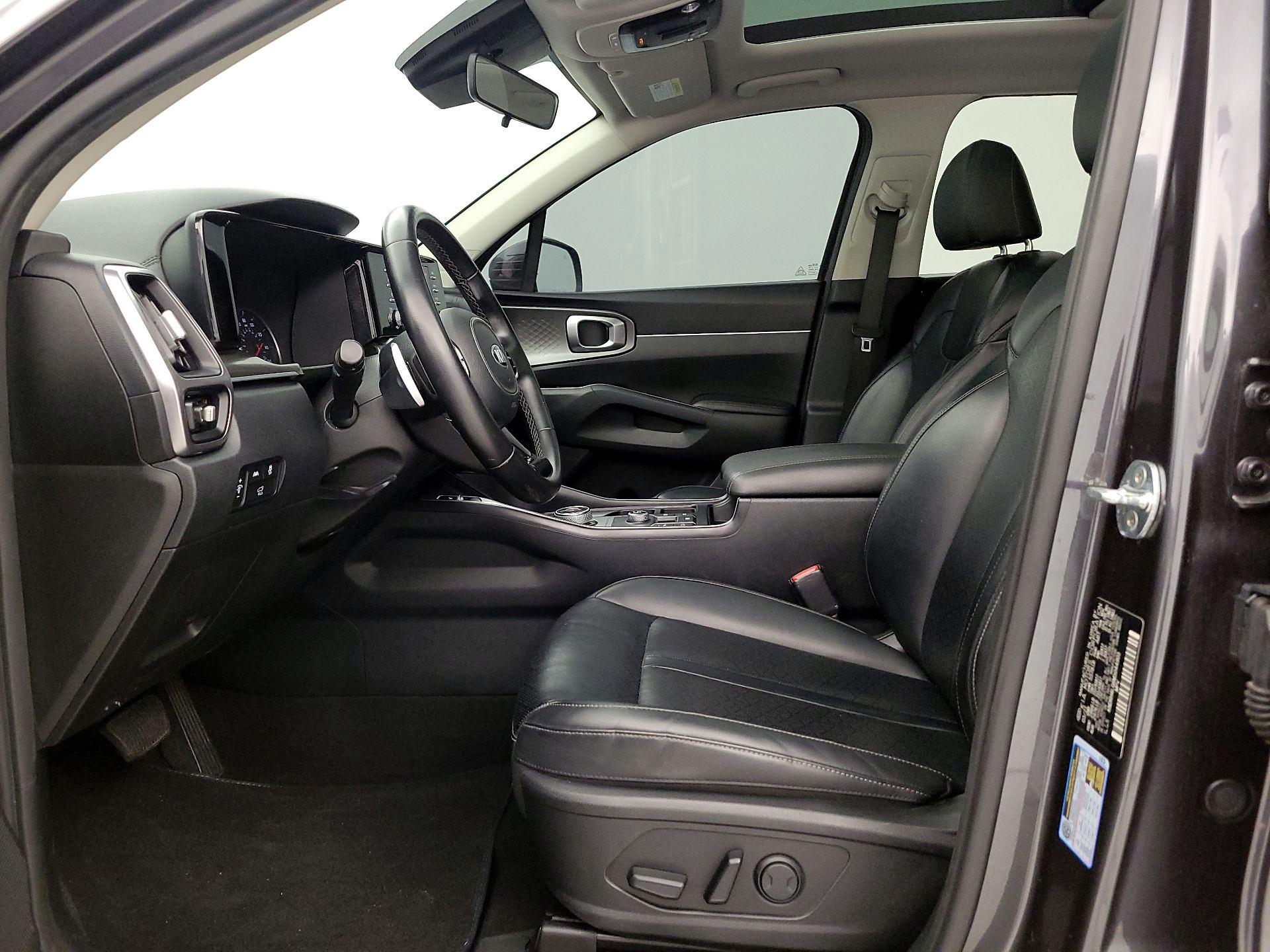 Thumbnail: 2021 Kia Sorento - 11