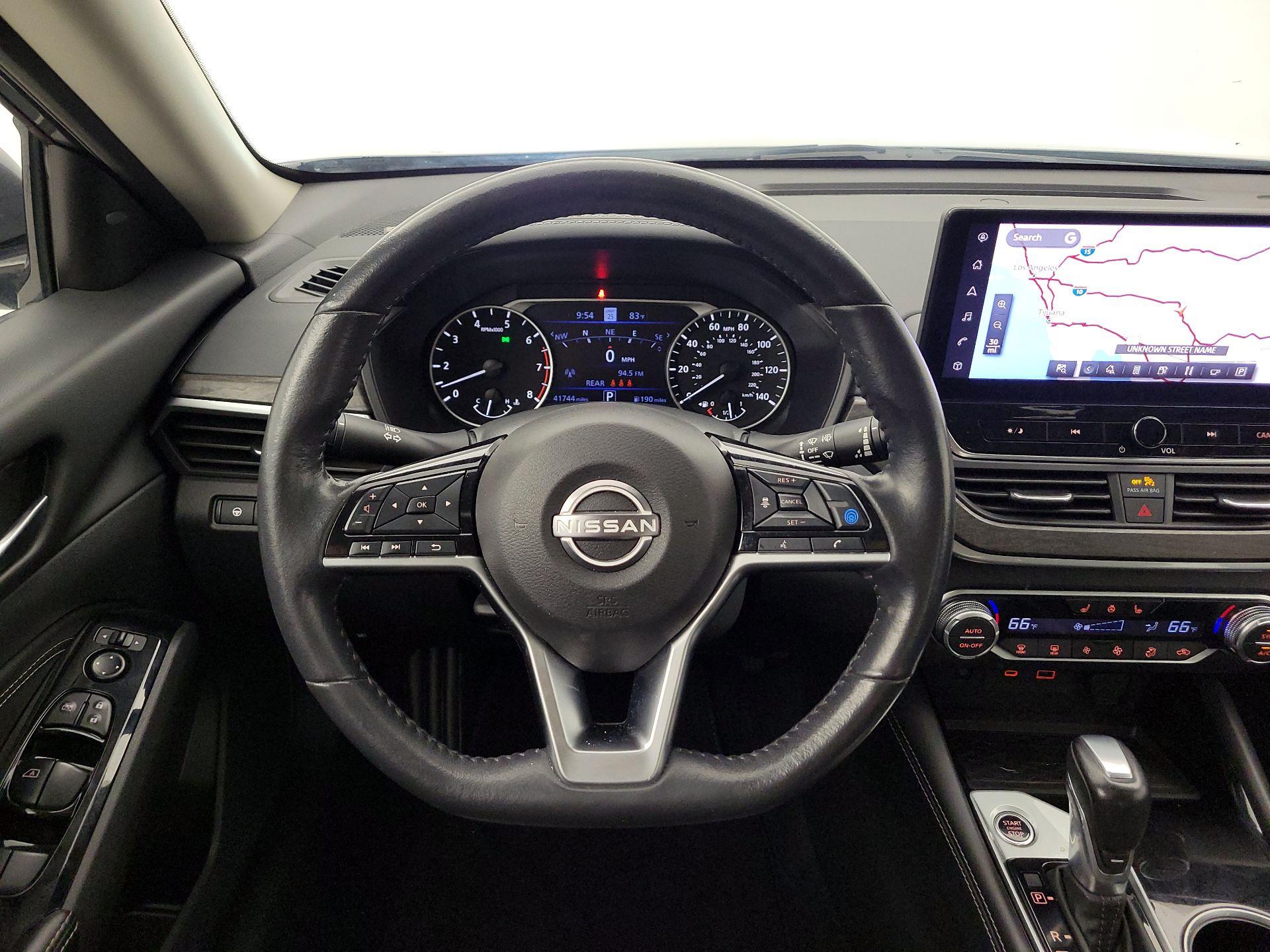 Thumbnail: 2023 Nissan Altima - 10