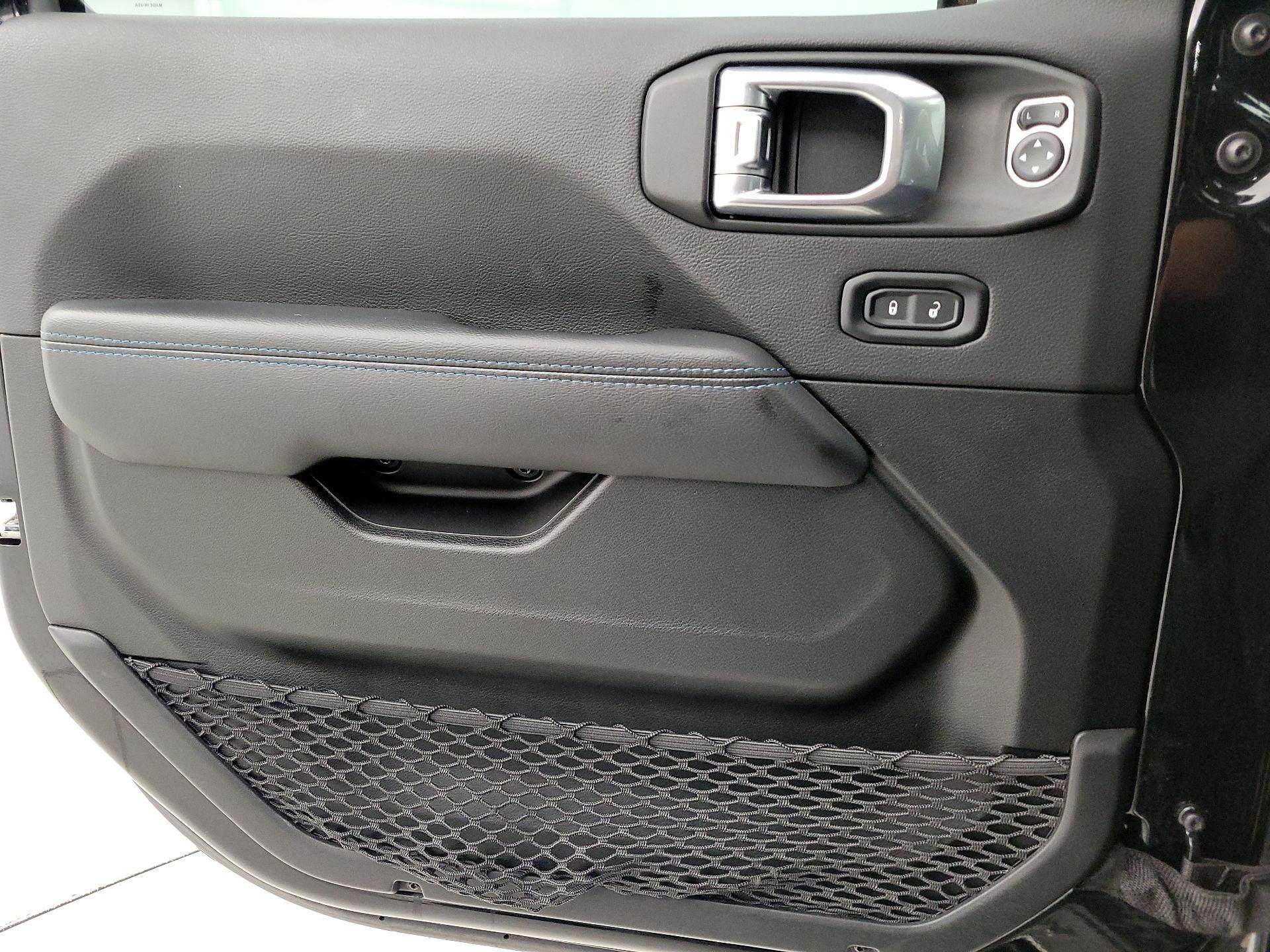 Thumbnail: 2021 Jeep Wrangler - 12