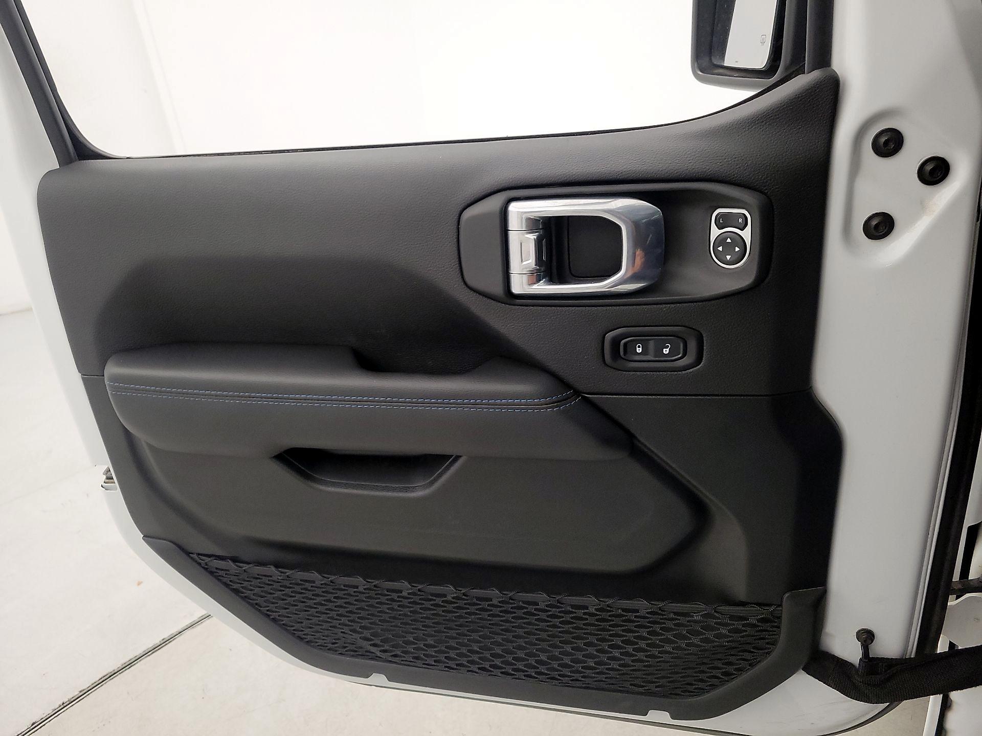 Thumbnail: 2022 Jeep Wrangler - 12