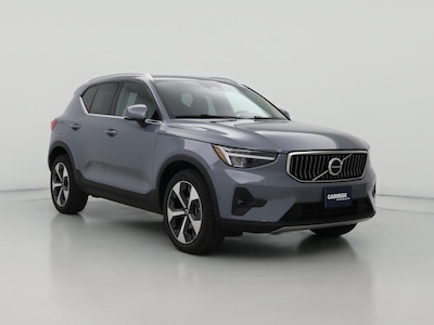 2023 Volvo XC40 B5 Plus Bright Theme