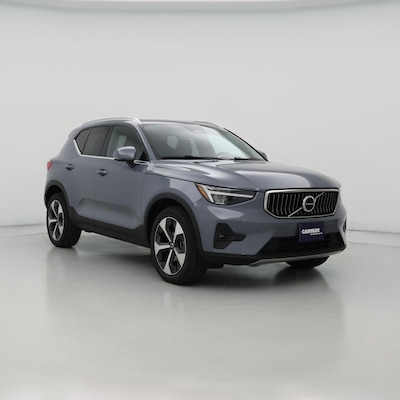 2023 Volvo XC40 B5 Plus Bright Theme