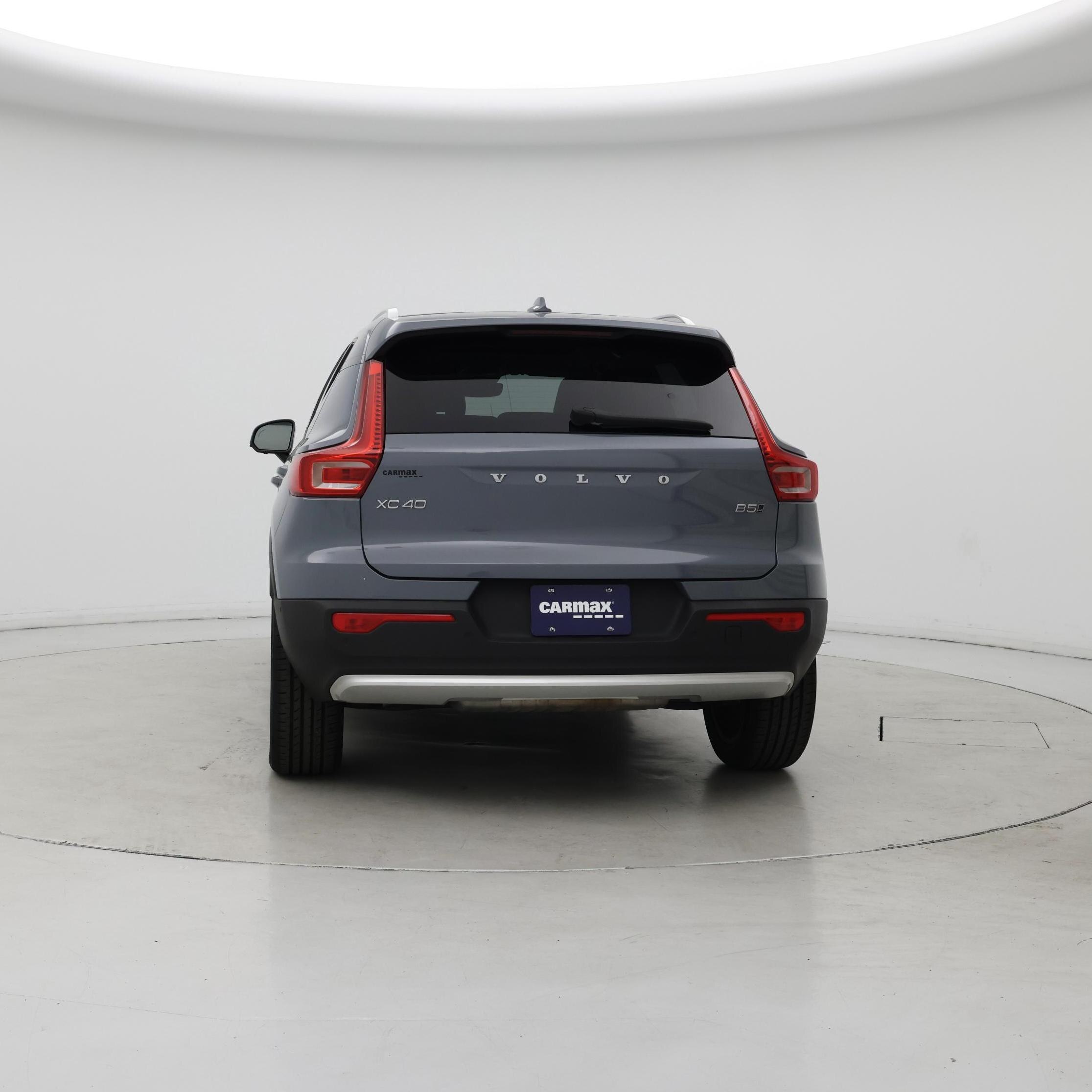 Thumbnail: 2023 Volvo XC40 - 6