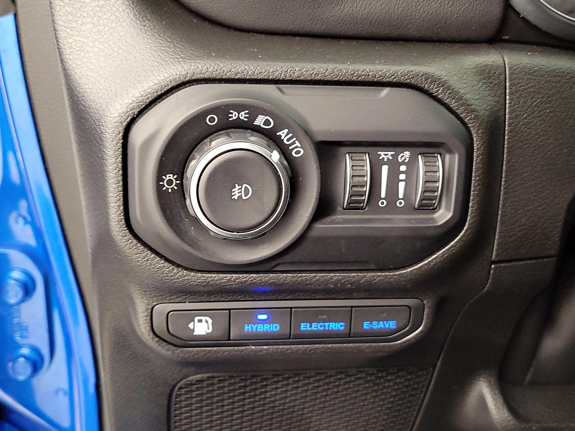 Thumbnail: 2022 Jeep Wrangler - 13