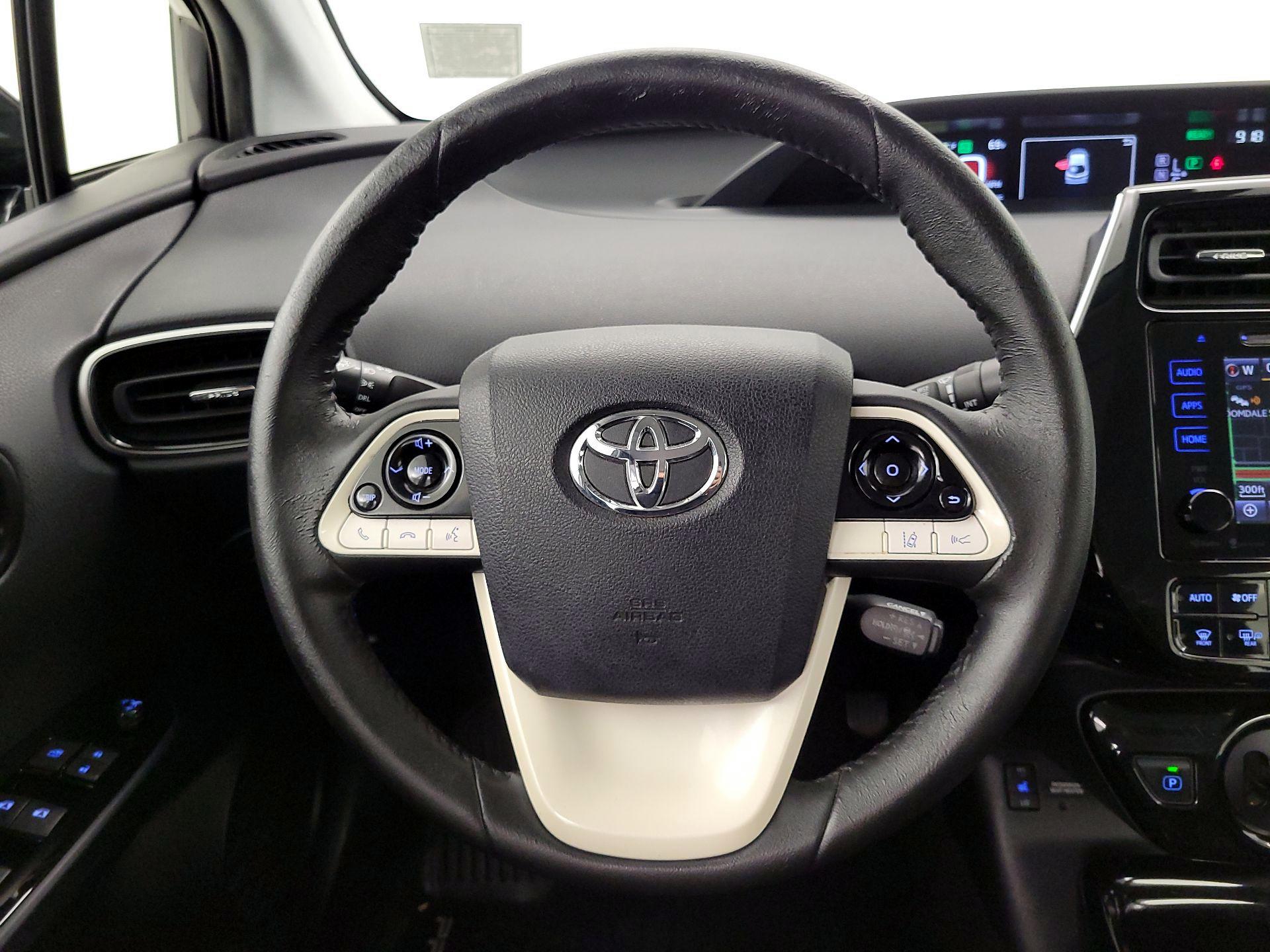 Thumbnail: 2018 Toyota Prius Prime - 10