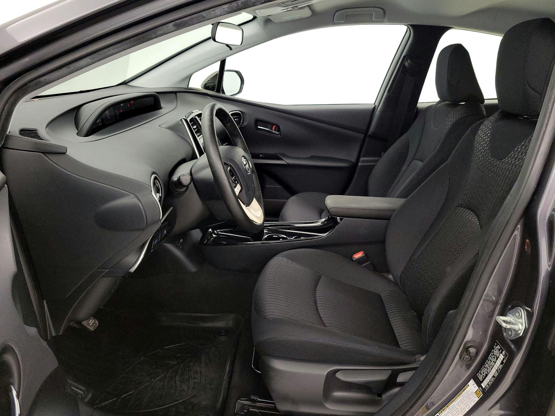 Thumbnail: 2018 Toyota Prius Prime - 11