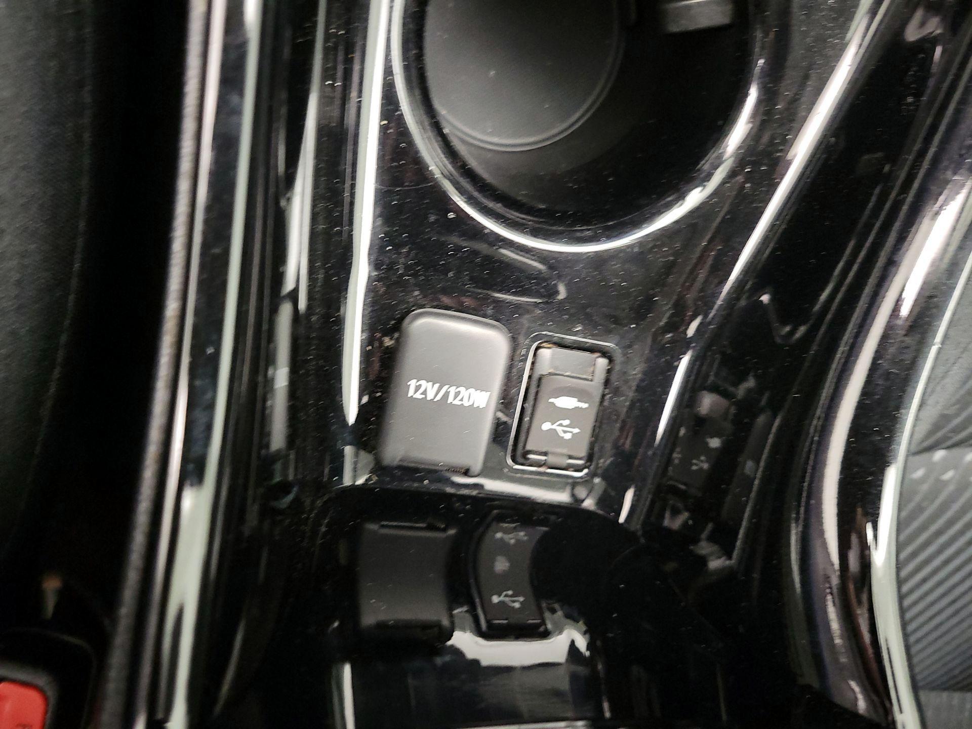 Thumbnail: 2018 Toyota Prius Prime - 19