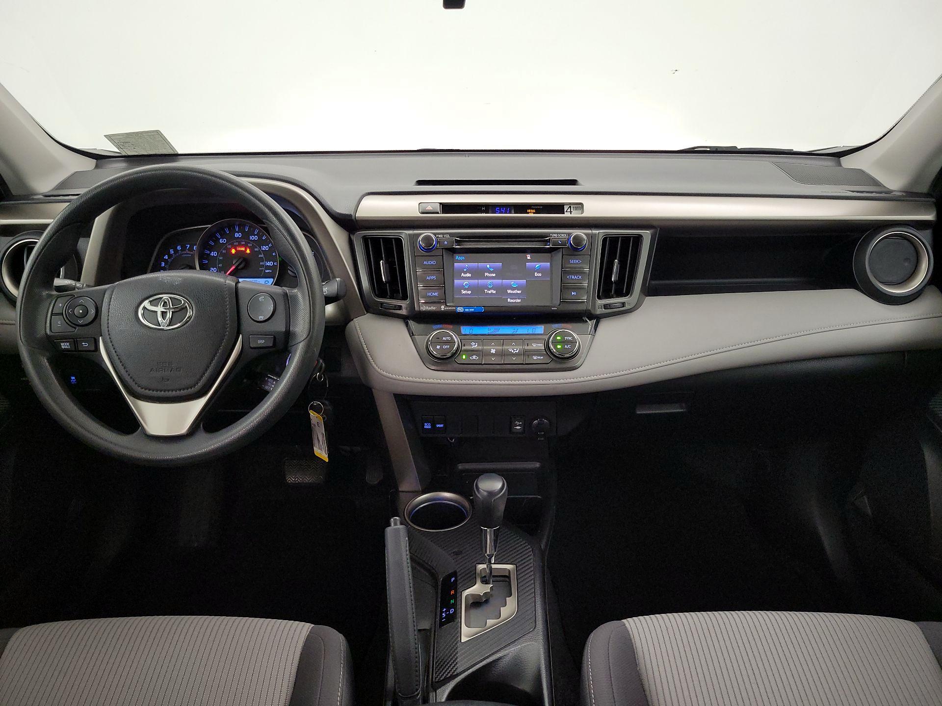Thumbnail: 2015 Toyota RAV4 - 9