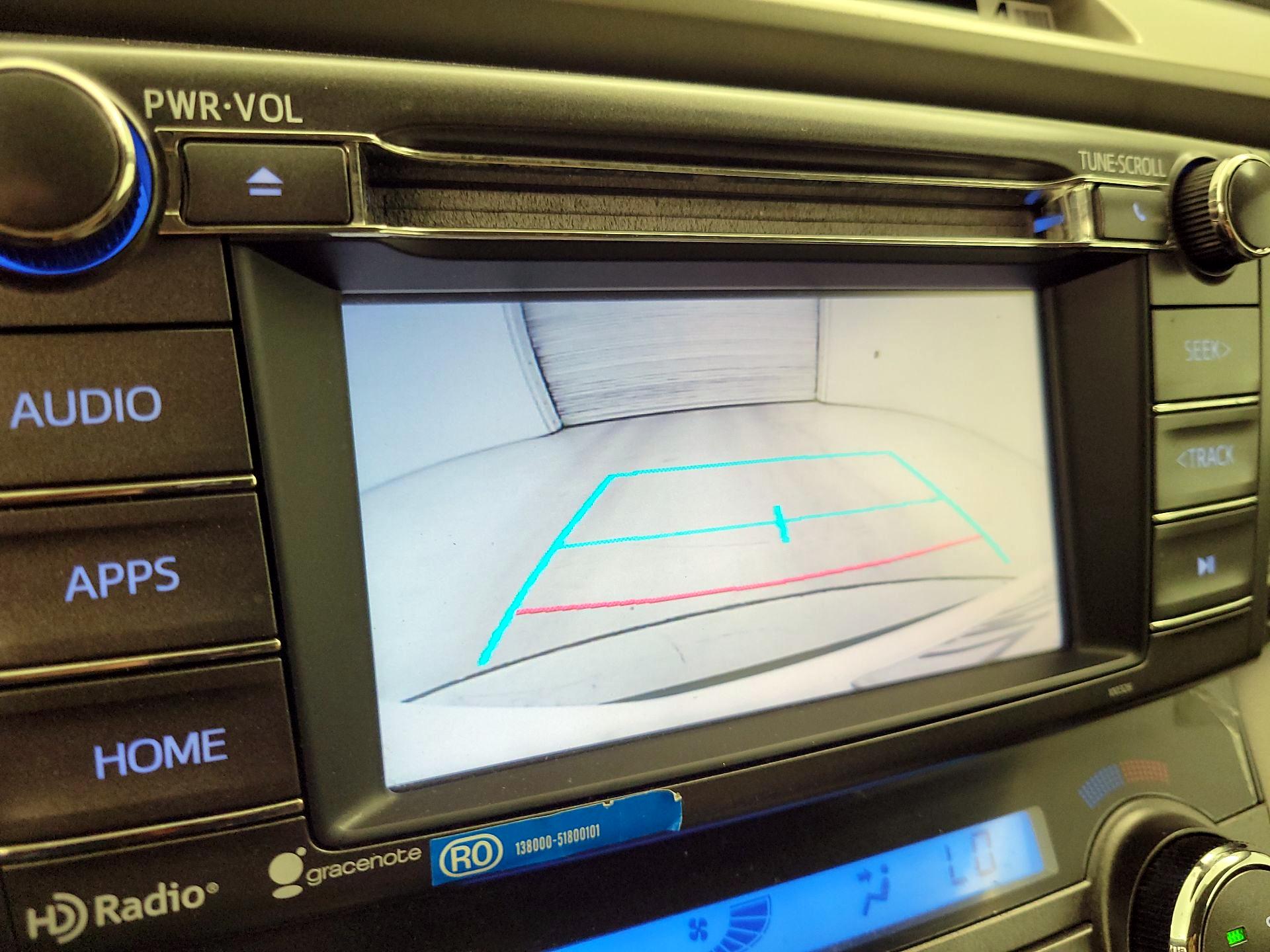 Thumbnail: 2015 Toyota RAV4 - 14