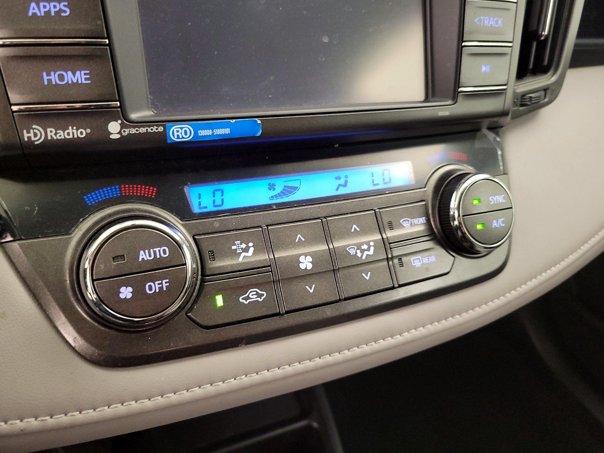 Thumbnail: 2015 Toyota RAV4 - 16