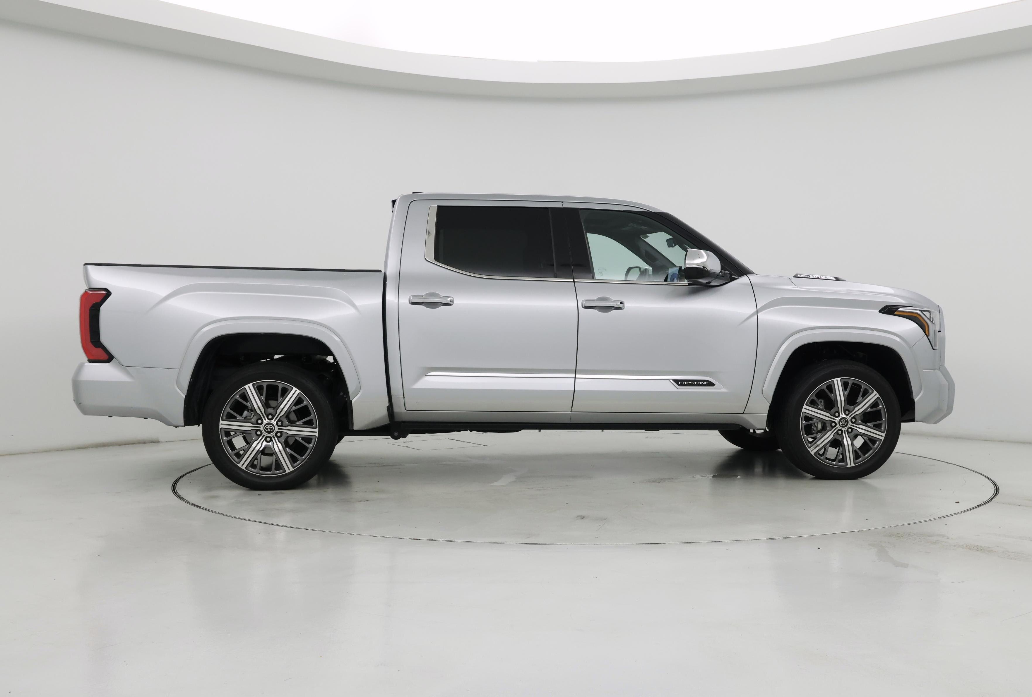 Thumbnail: 2023 Toyota Tundra - 7