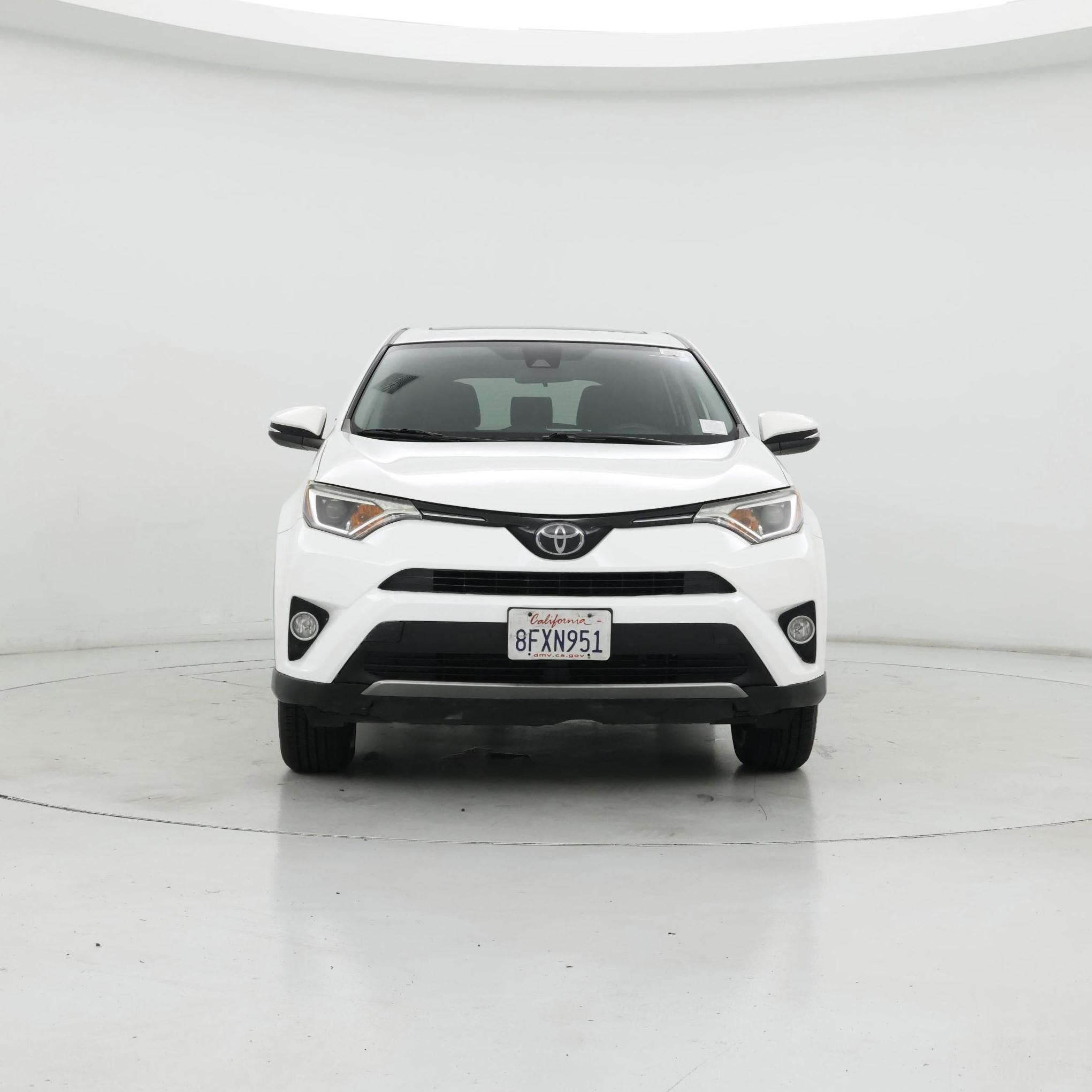 Thumbnail: 2018 Toyota RAV4 - 5