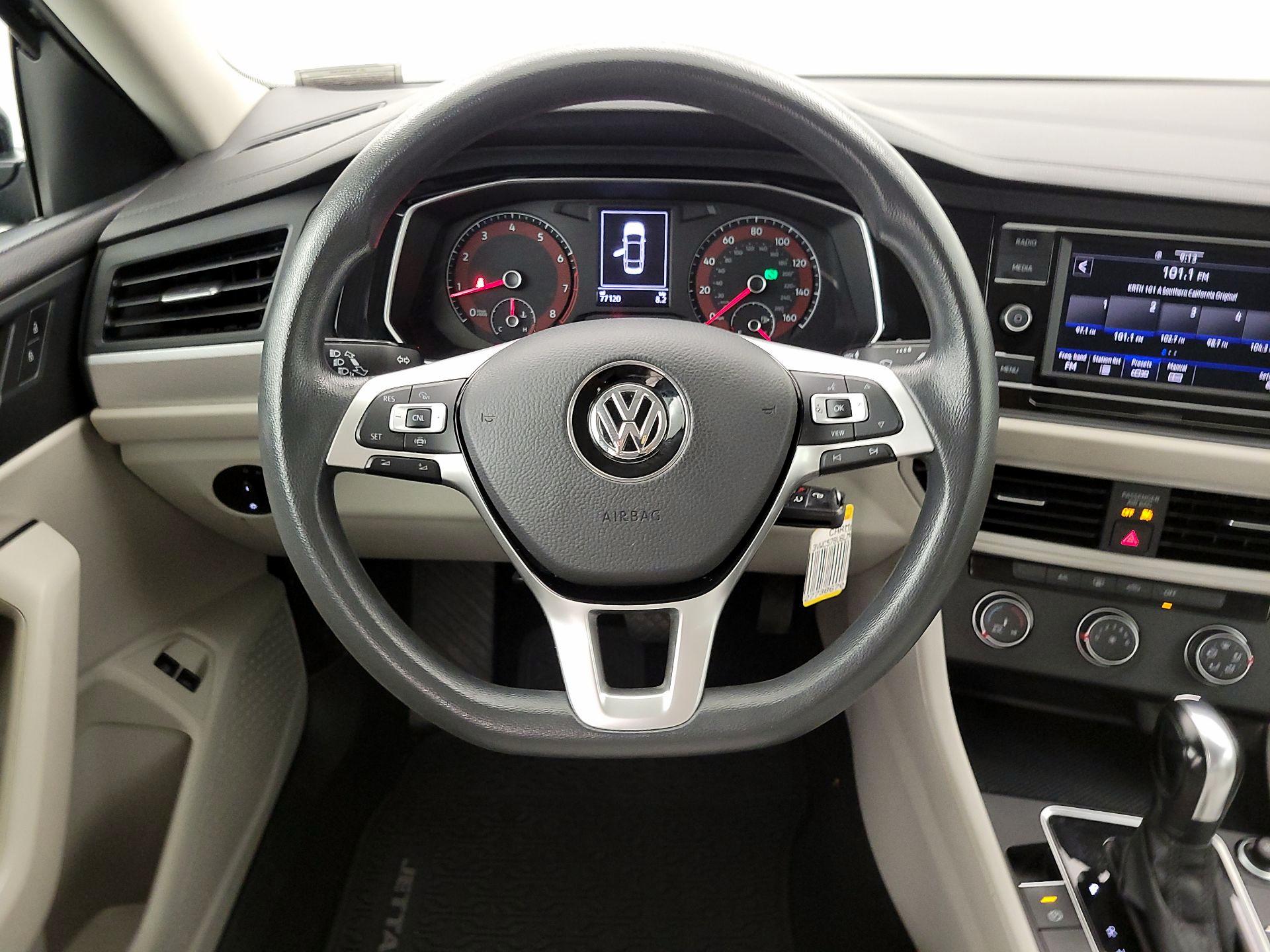 Thumbnail: 2020 Volkswagen Jetta - 10