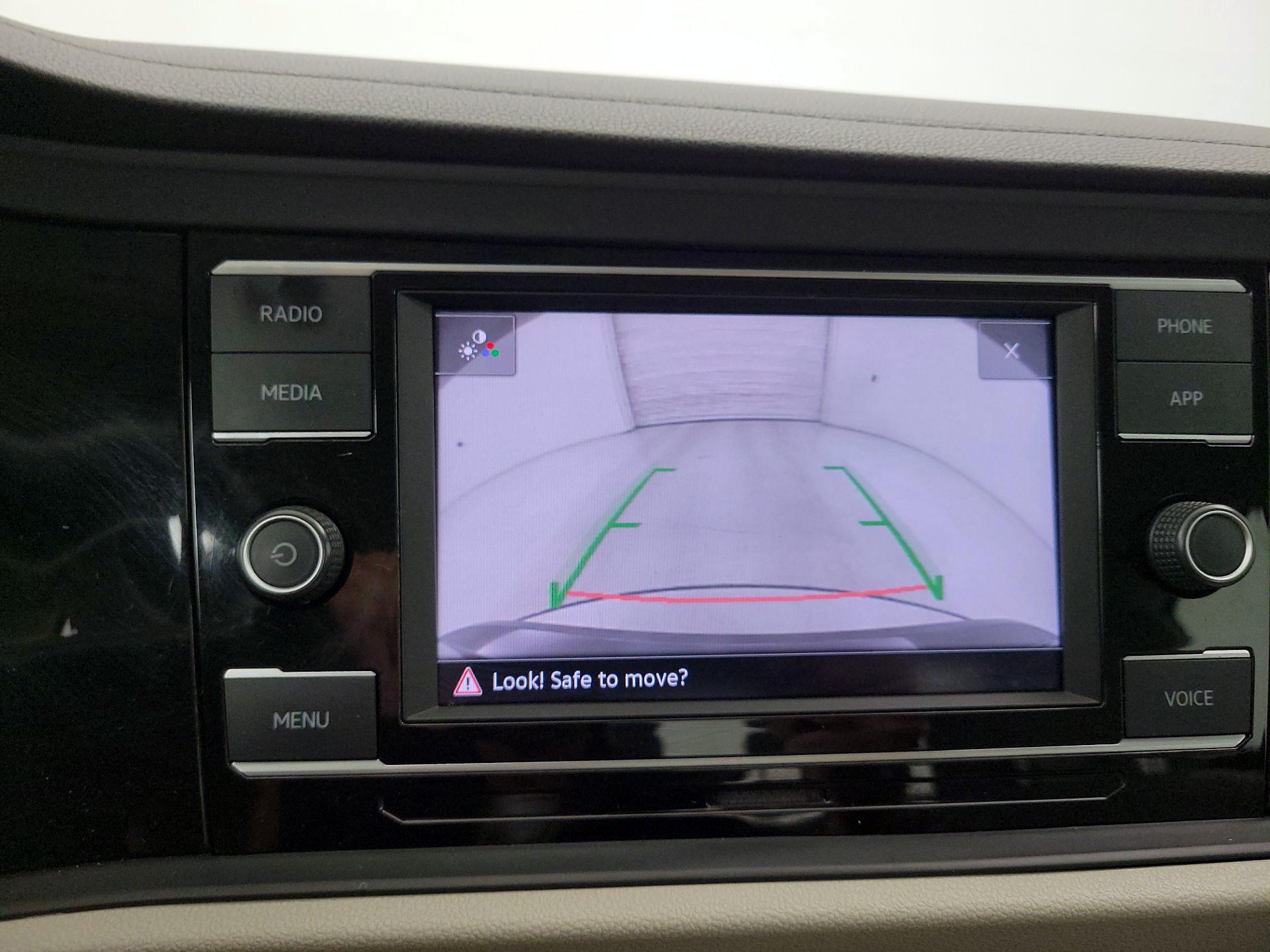 Thumbnail: 2020 Volkswagen Jetta - 14