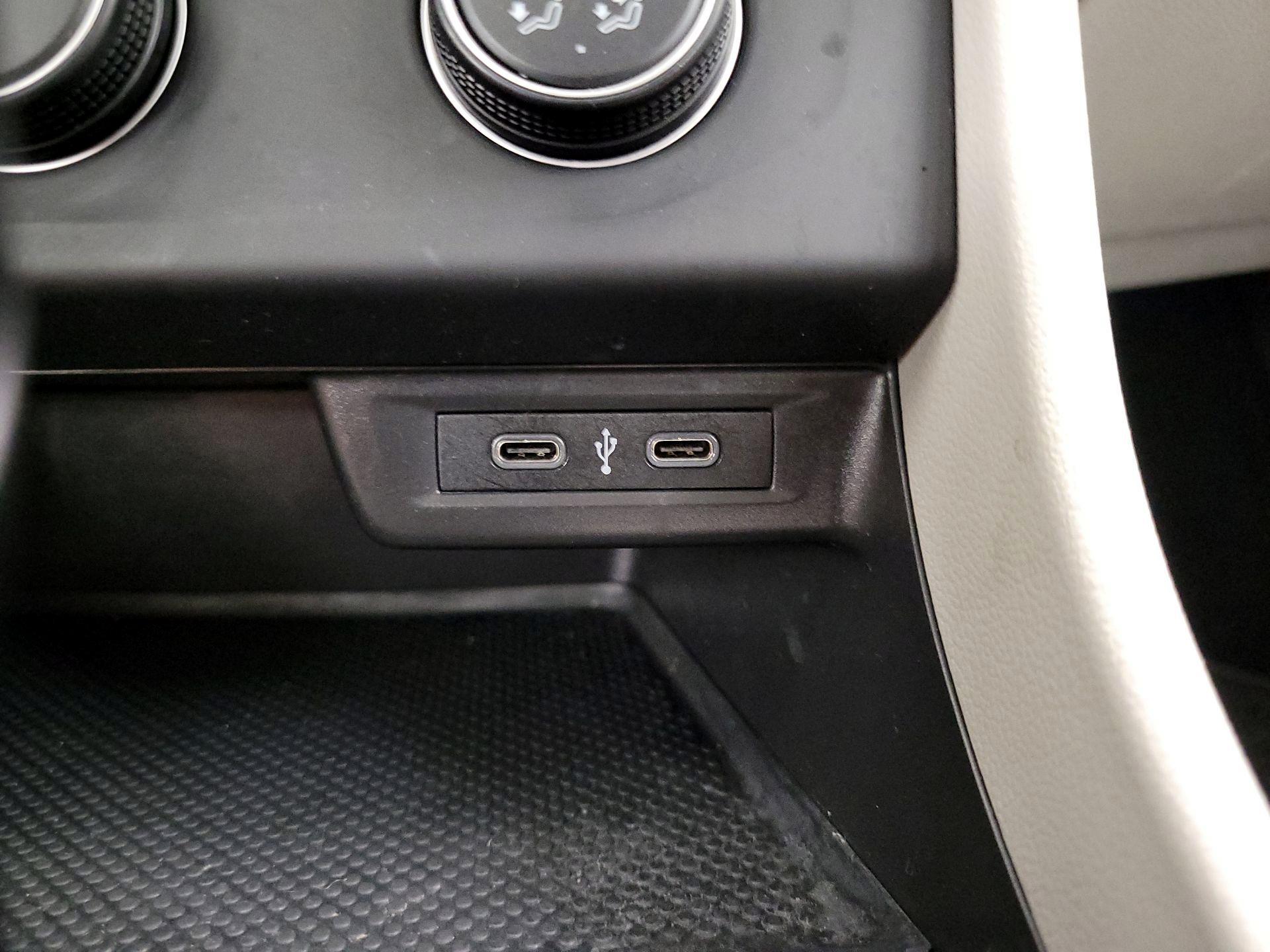 Thumbnail: 2020 Volkswagen Jetta - 18