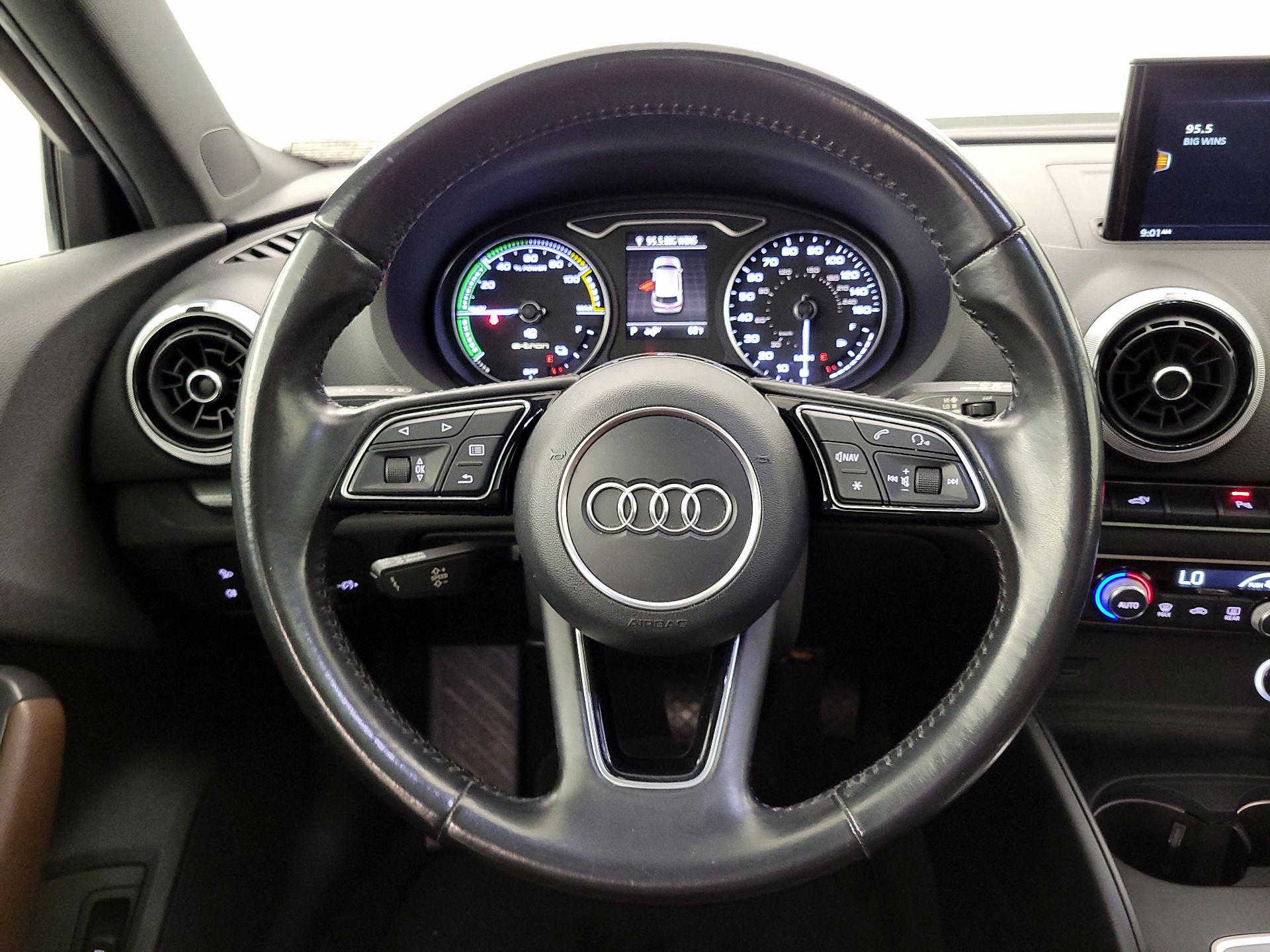 Thumbnail: 2017 Audi A3 - 10