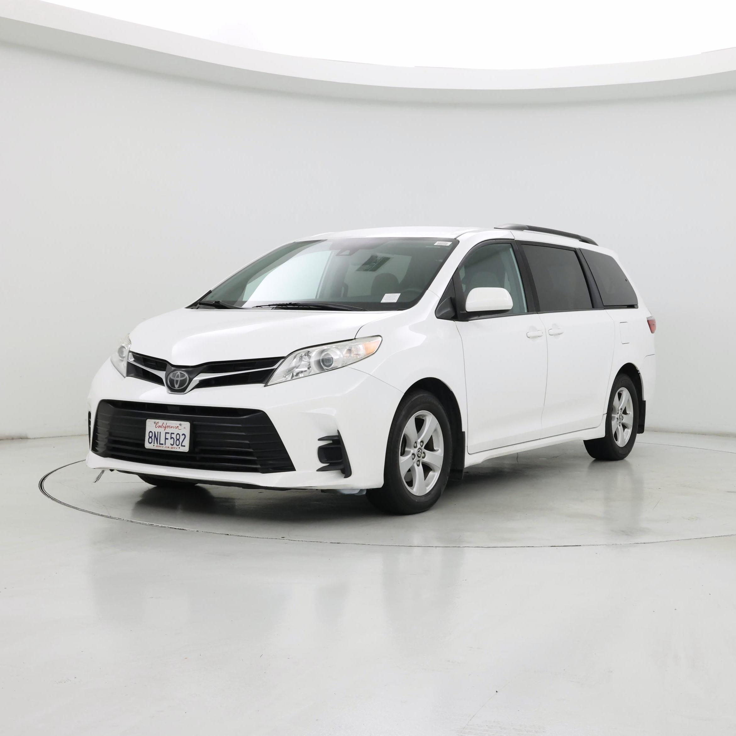 Thumbnail: 2020 Toyota Sienna - 4