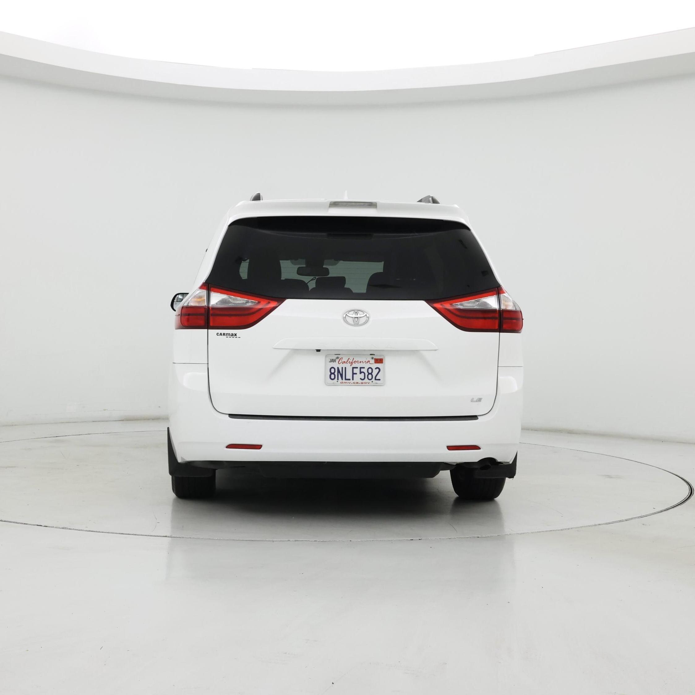 Thumbnail: 2020 Toyota Sienna - 6