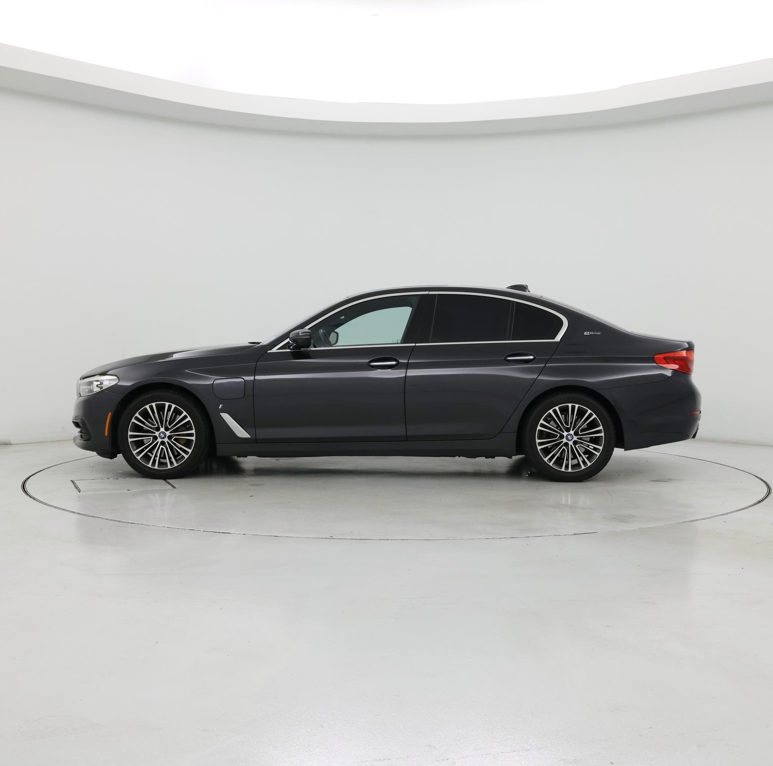 Thumbnail: 2018 BMW 5 Series - 3