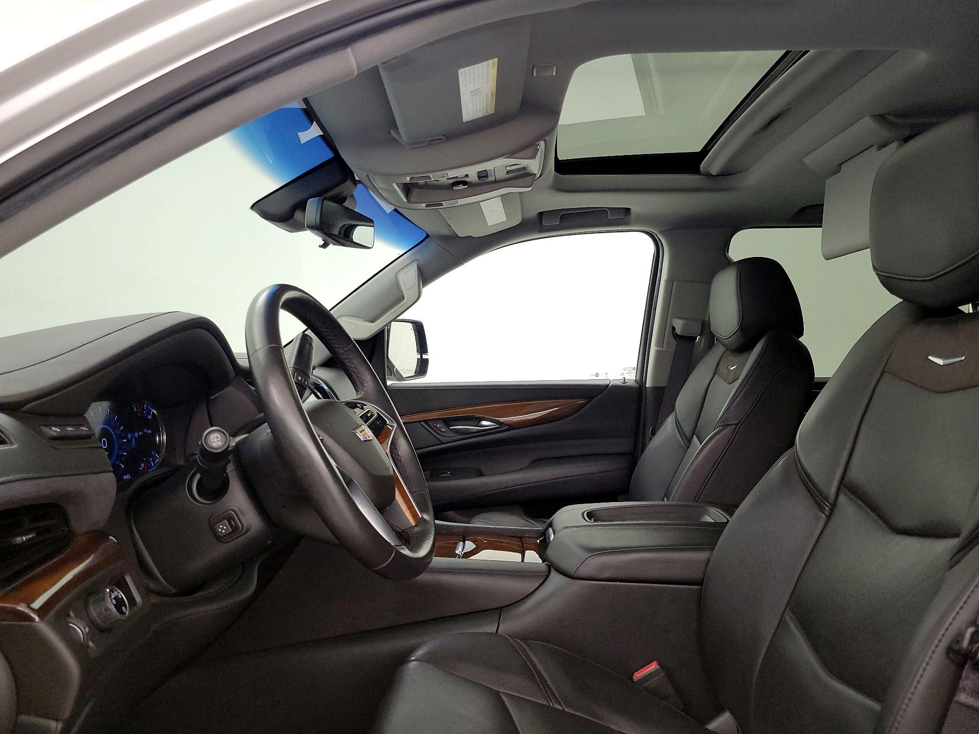 Thumbnail: 2017 Cadillac Escalade - 20