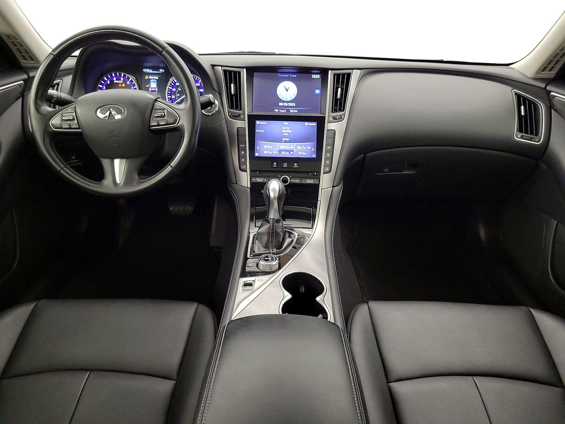Thumbnail: 2015 INFINITI Q50 - 9
