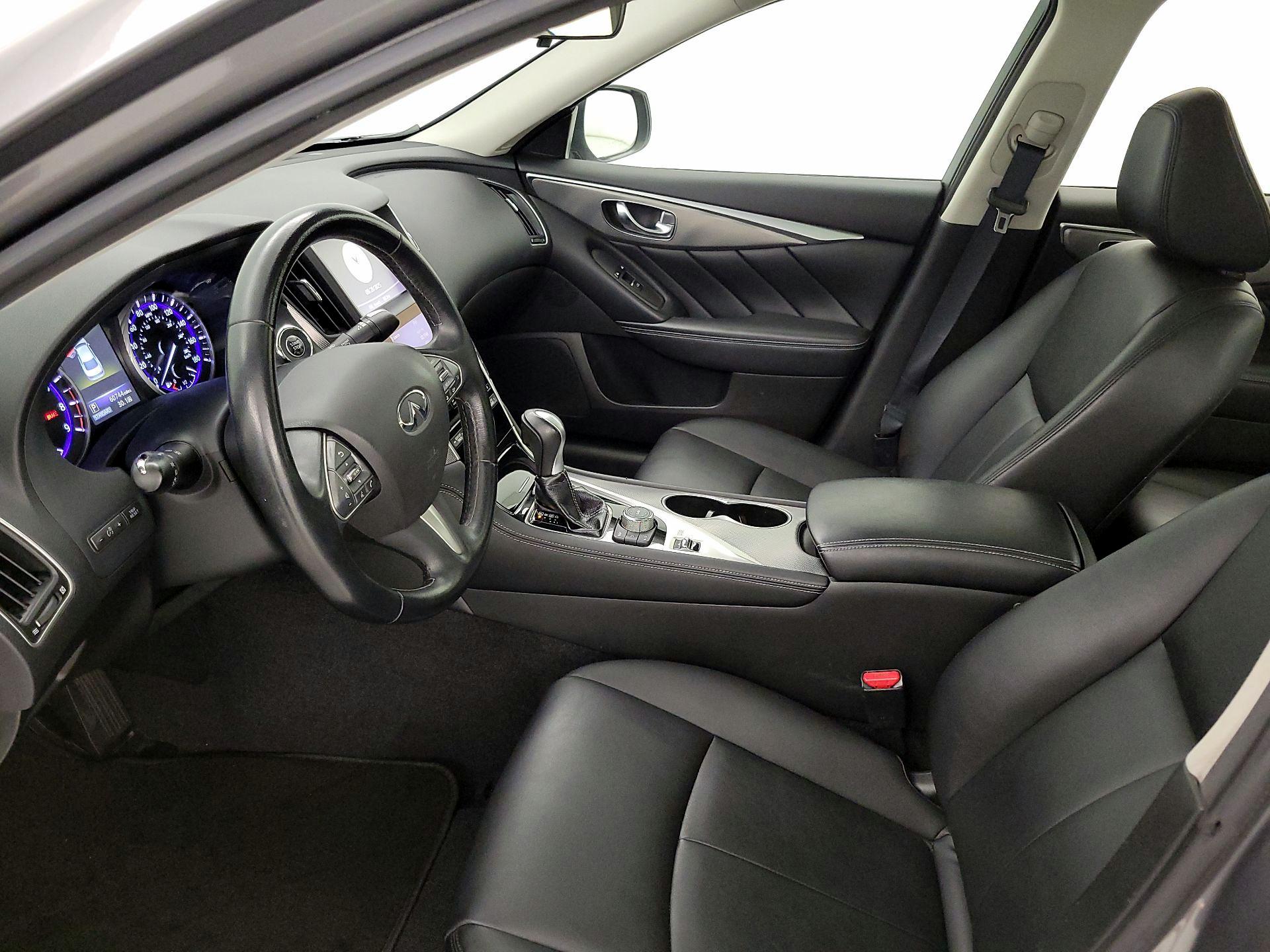 Thumbnail: 2015 INFINITI Q50 - 11