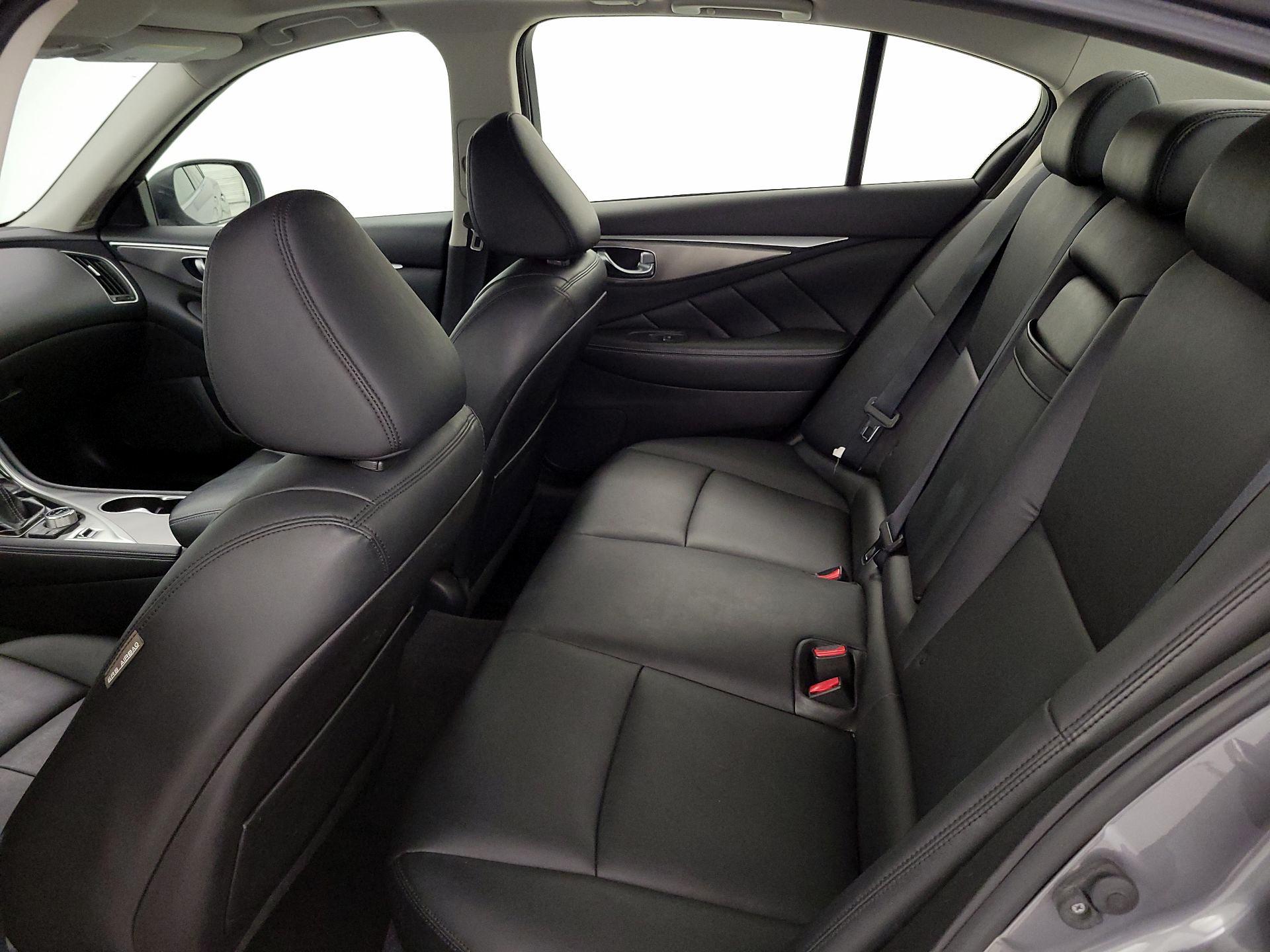 Thumbnail: 2015 INFINITI Q50 - 20