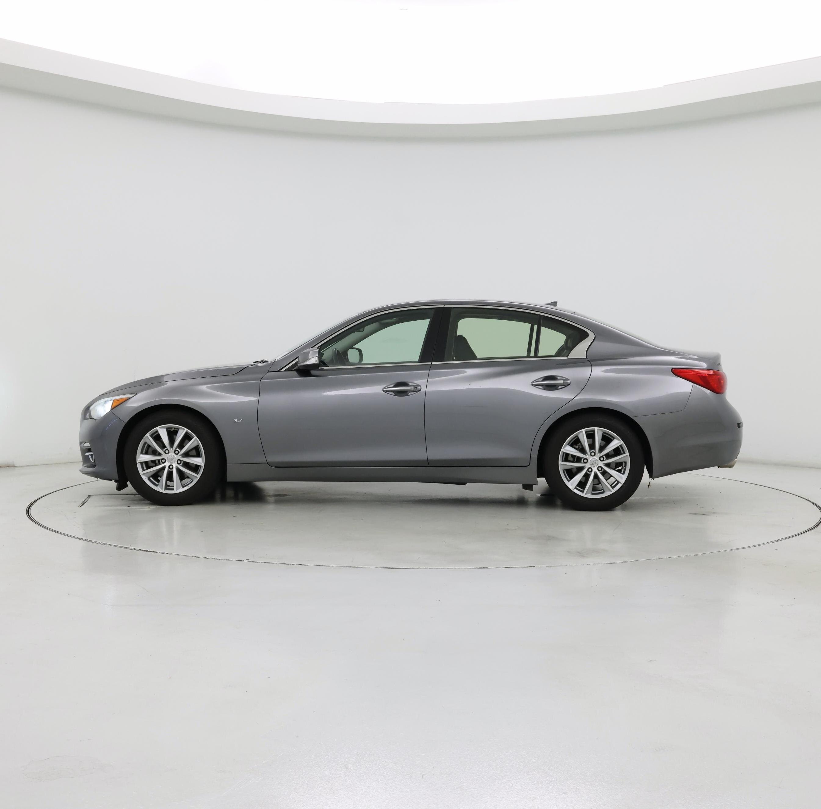 Thumbnail: 2015 INFINITI Q50 - 3