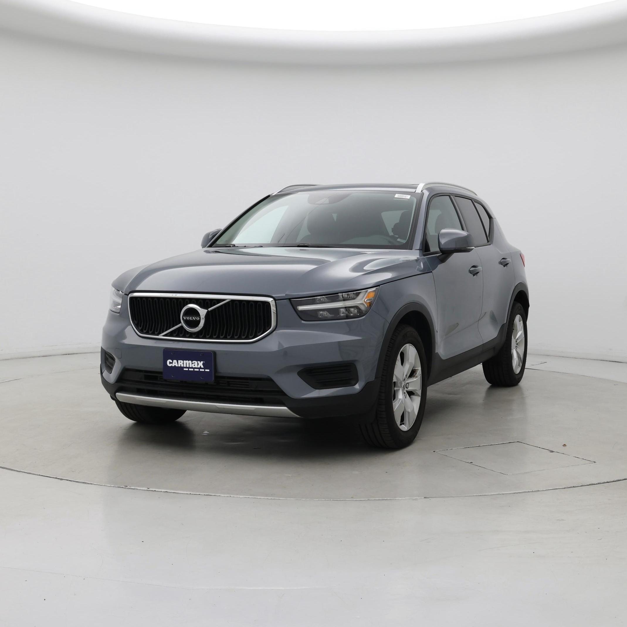 Thumbnail: 2022 Volvo XC40 - 4