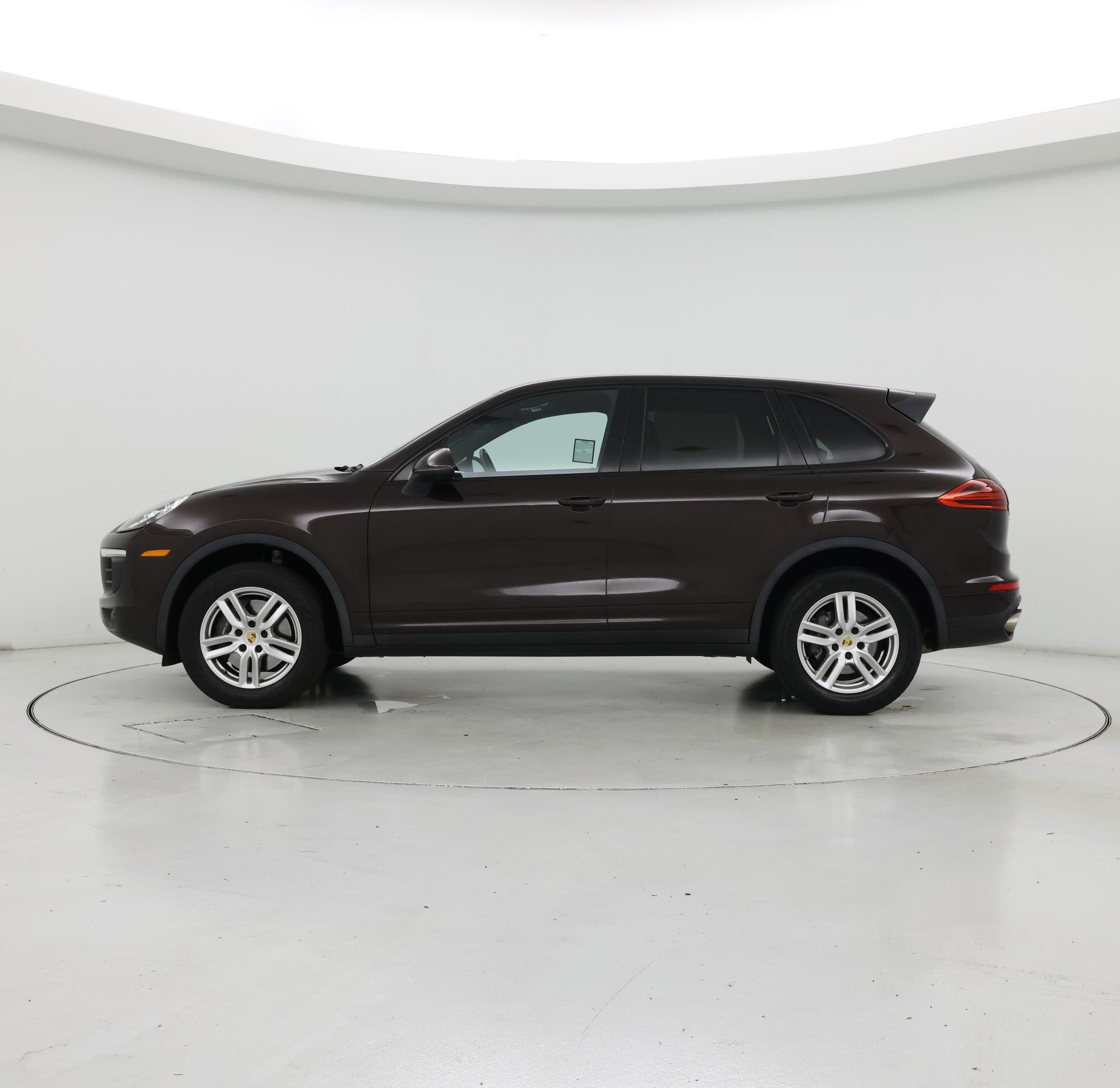 Thumbnail: 2016 Porsche Cayenne - 3