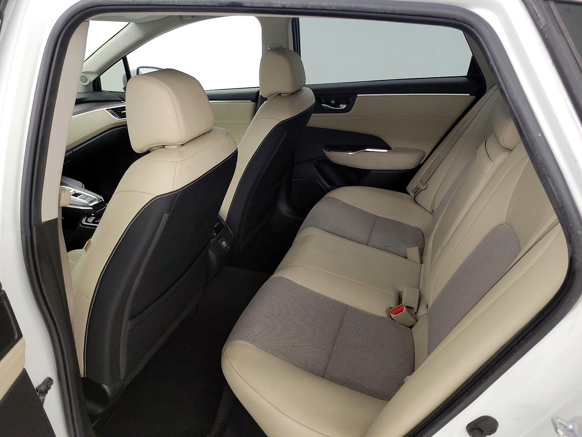 Thumbnail: 2018 Honda Clarity - 18