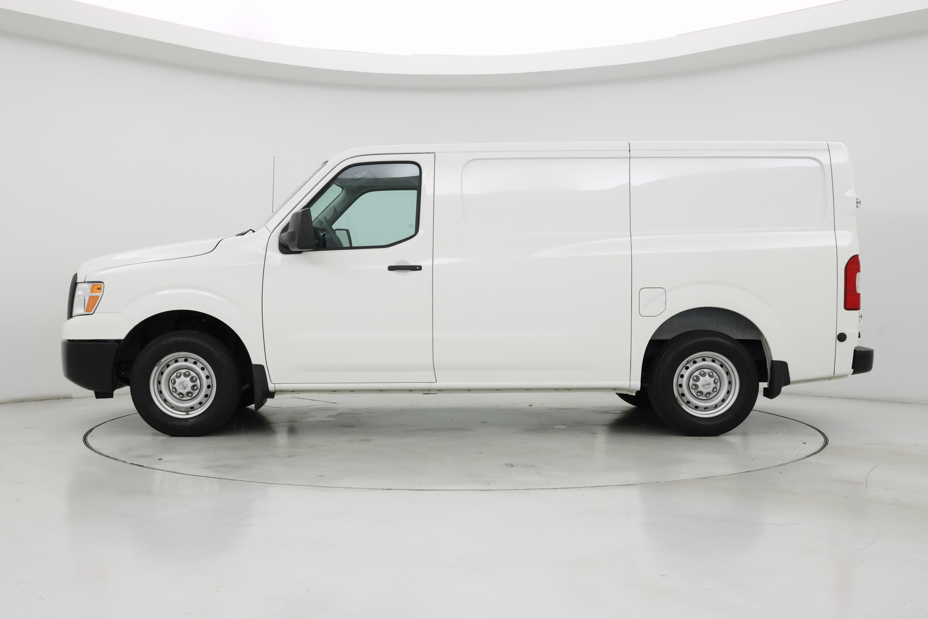 Thumbnail: 2018 Nissan NV - 3