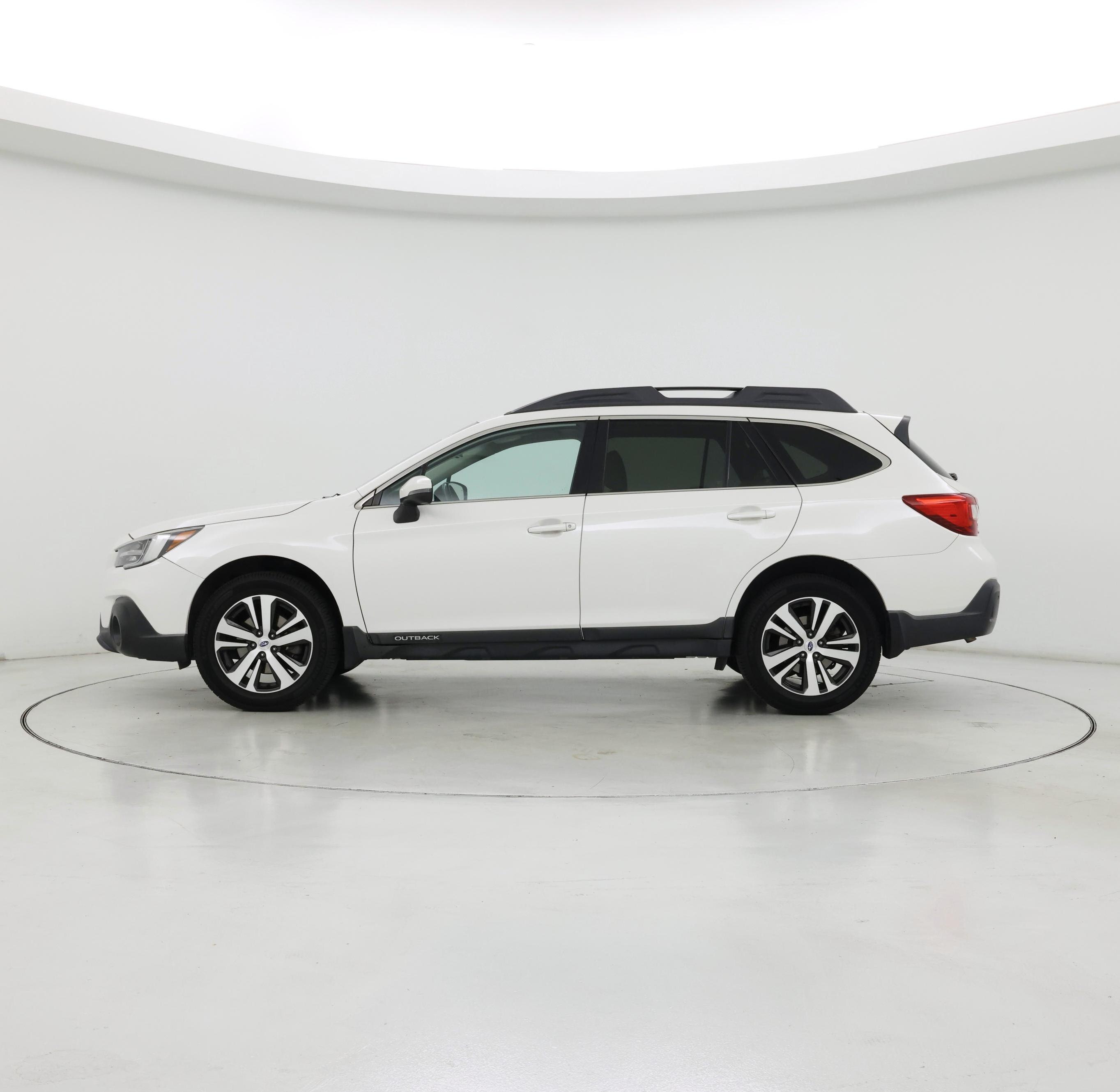 Thumbnail: 2018 Subaru Outback - 3
