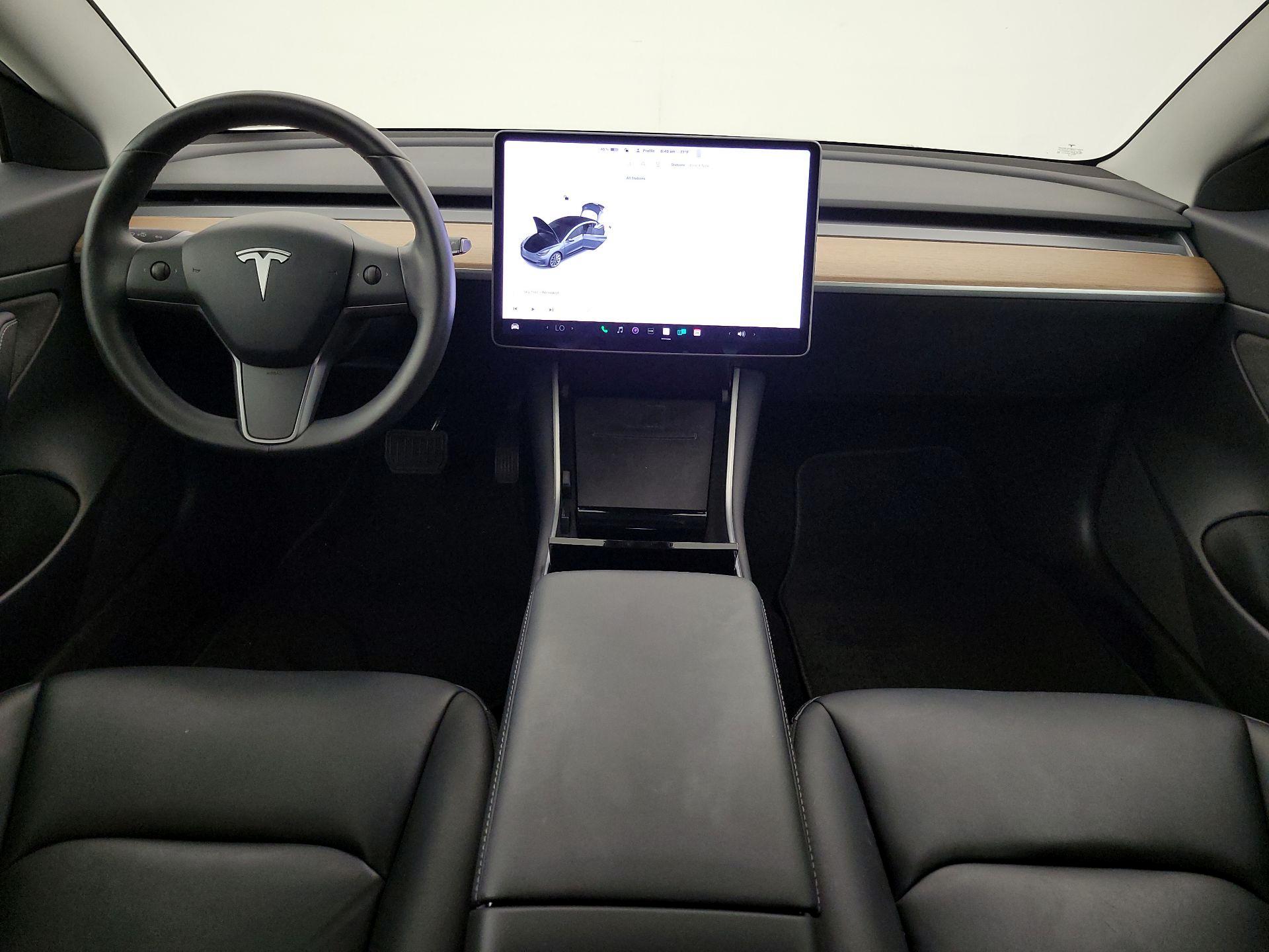 Thumbnail: 2020 Tesla Model 3 - 9
