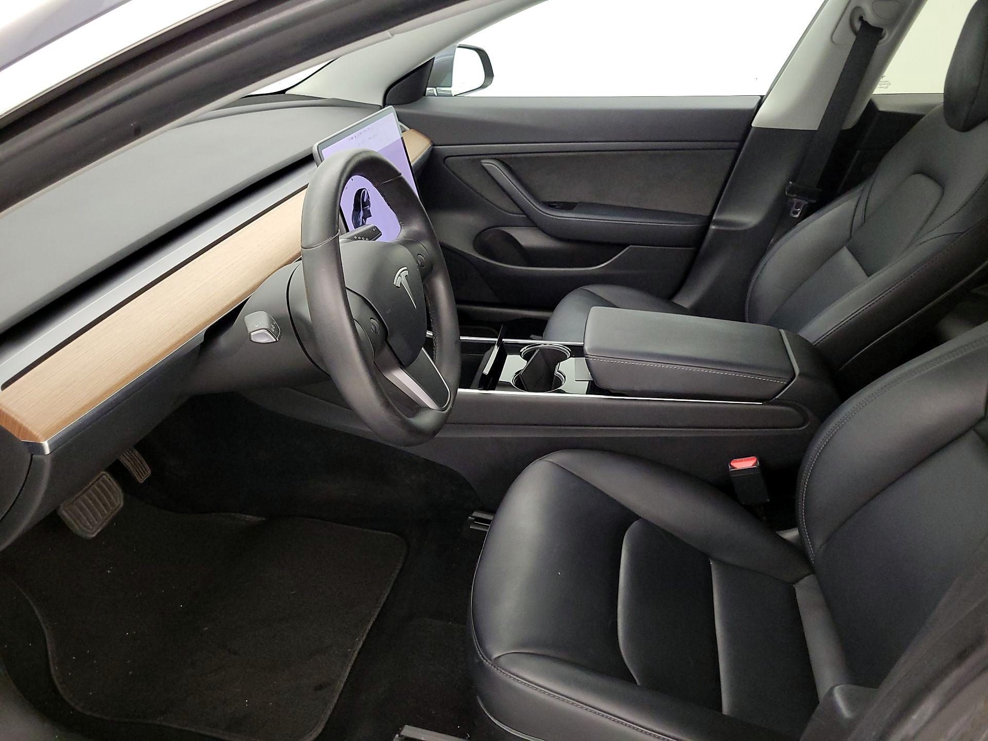 Thumbnail: 2020 Tesla Model 3 - 11