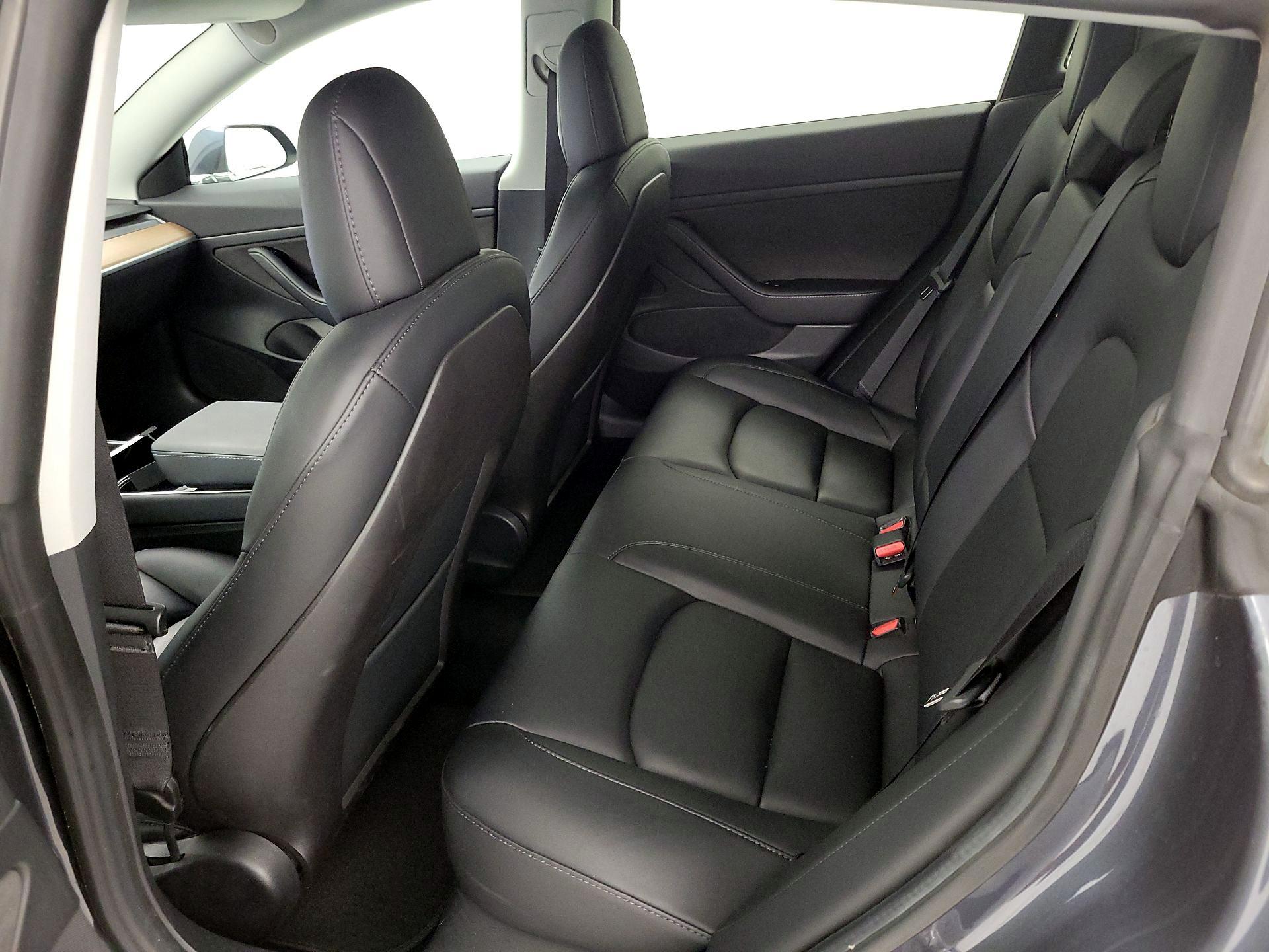 Thumbnail: 2020 Tesla Model 3 - 18