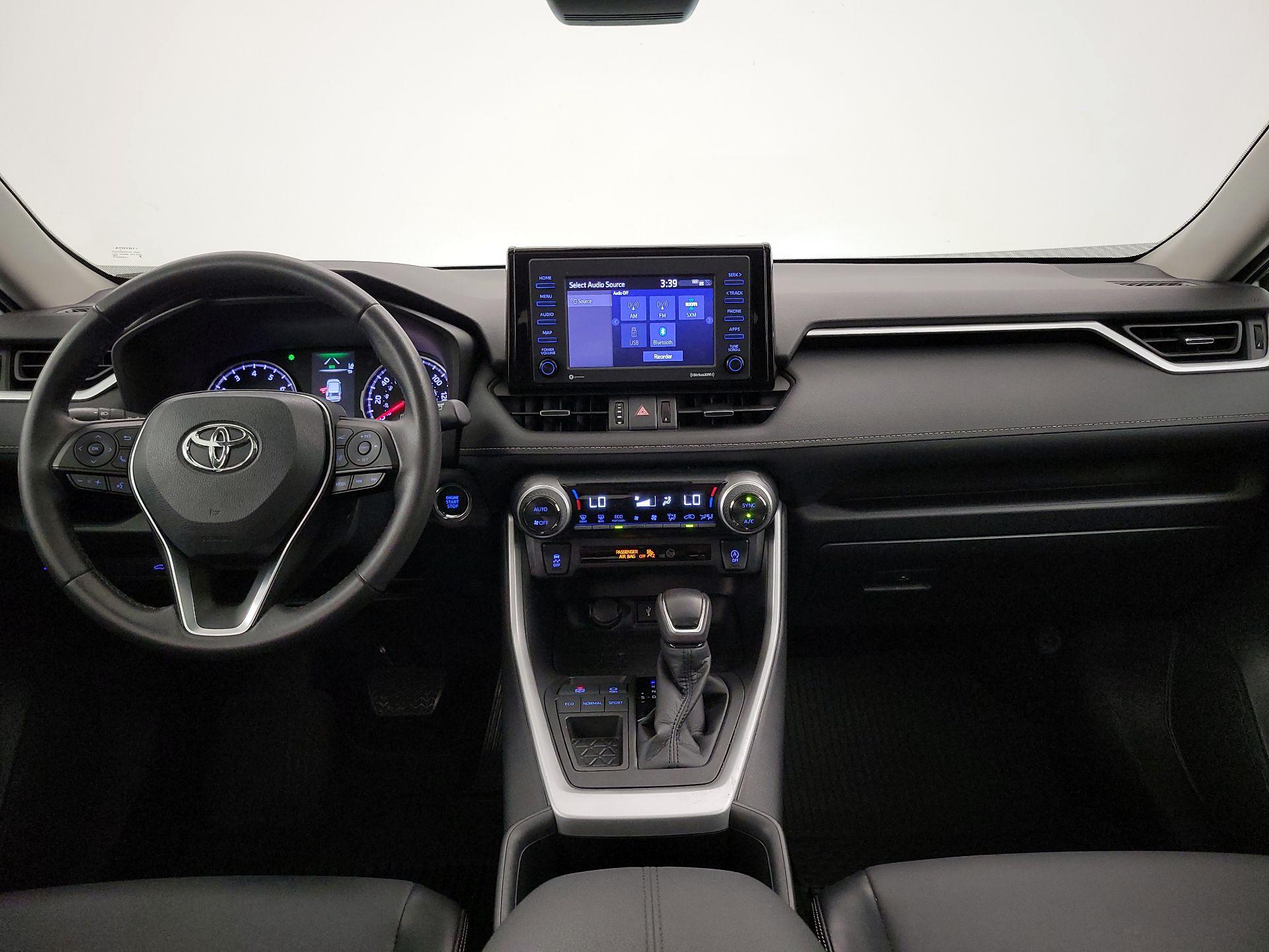 Thumbnail: 2022 Toyota RAV4 - 9