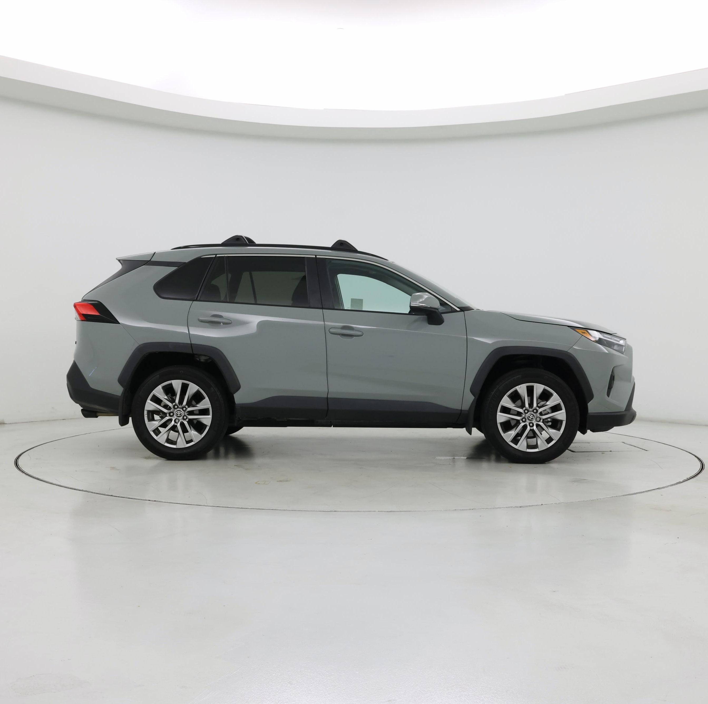 Thumbnail: 2022 Toyota RAV4 - 7
