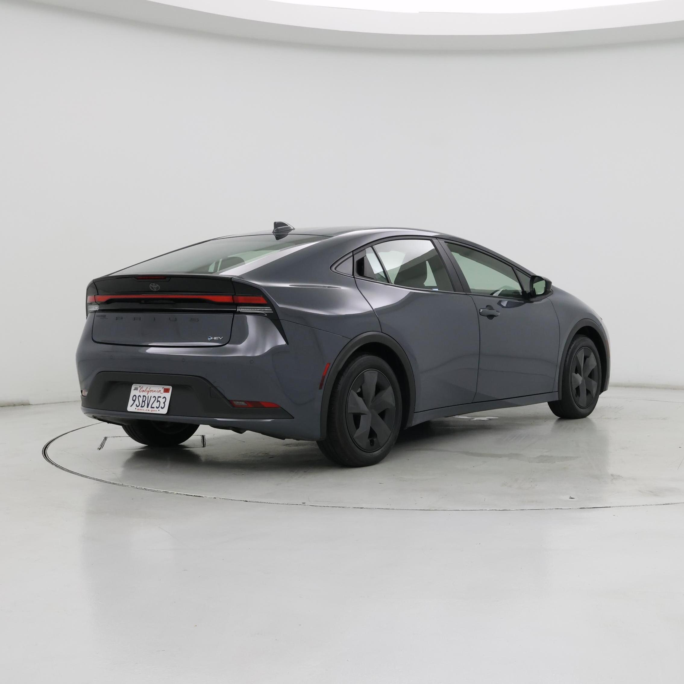 Thumbnail: 2024 Toyota Prius - 8