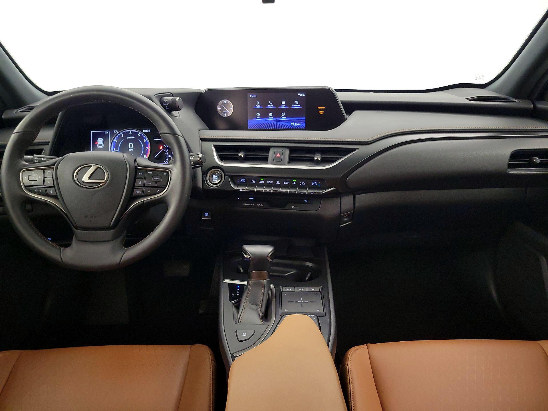 Thumbnail: 2020 Lexus UX - 9