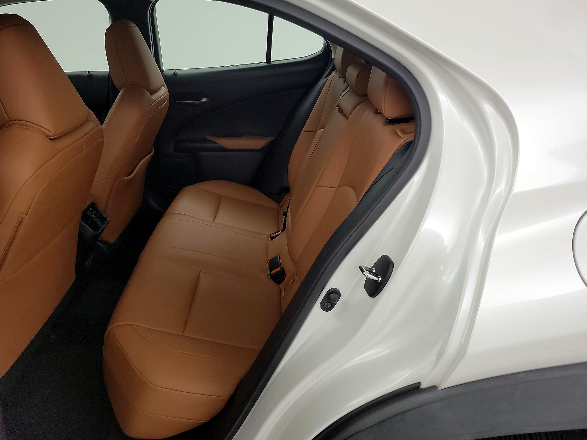 Thumbnail: 2020 Lexus UX - 20
