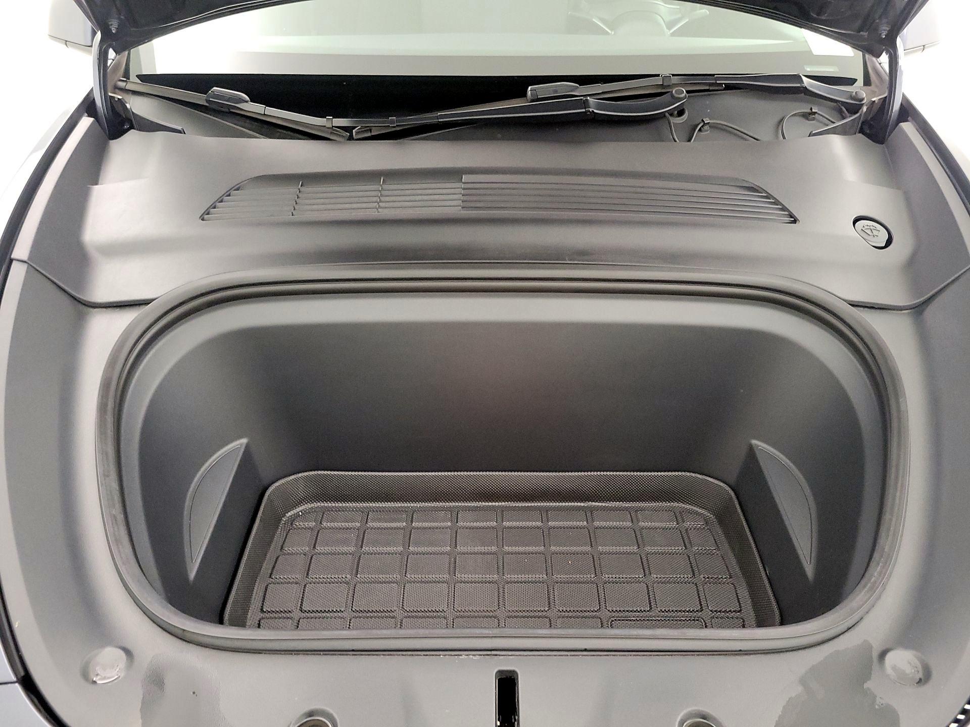 Thumbnail: 2021 Tesla Model Y - 20