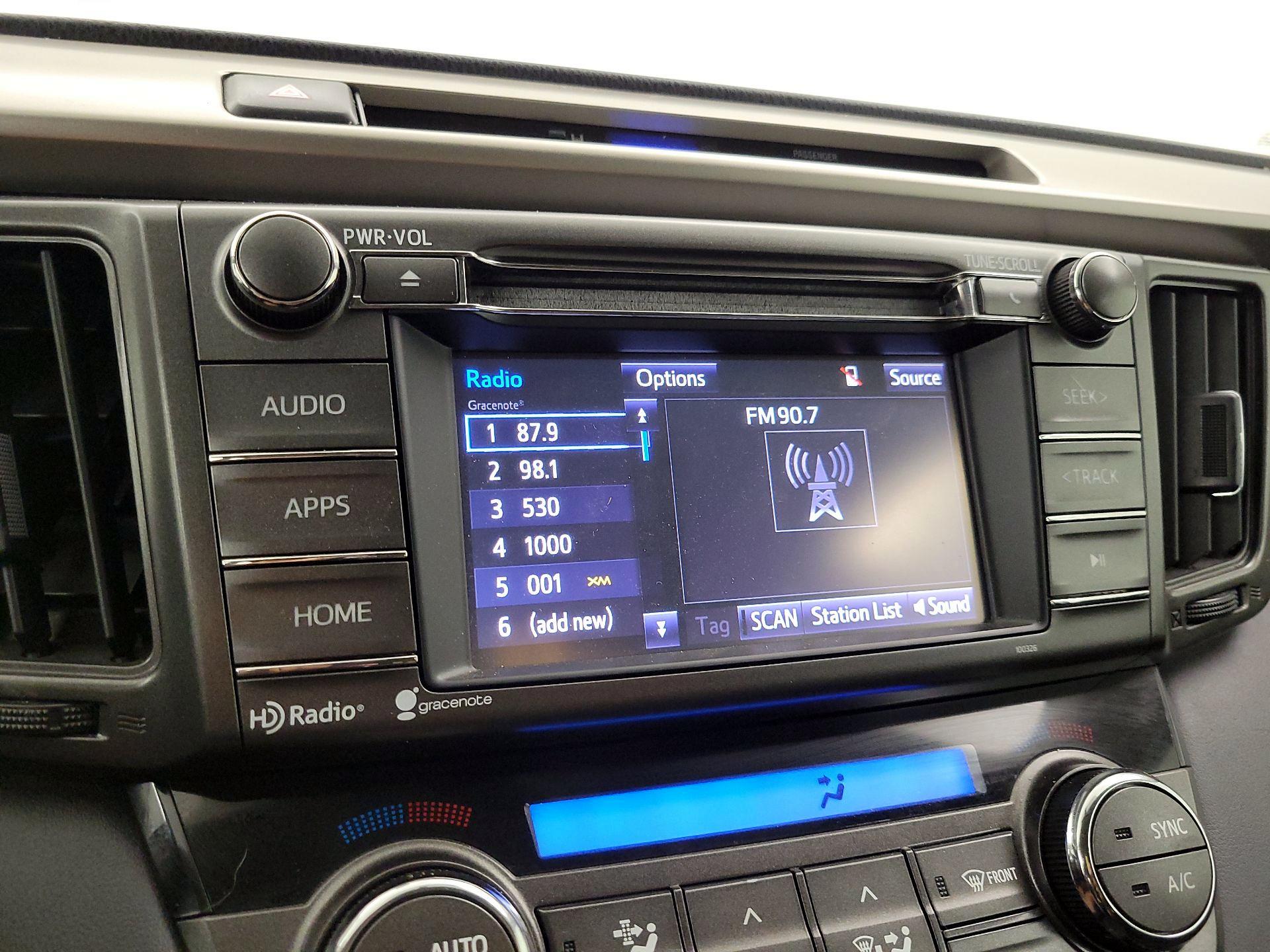 Thumbnail: 2015 Toyota RAV4 - 15