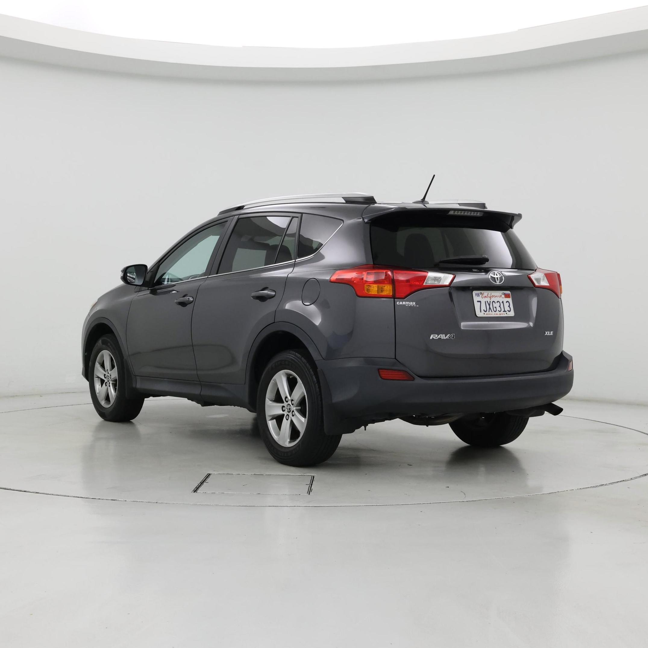 Thumbnail: 2015 Toyota RAV4 - 2