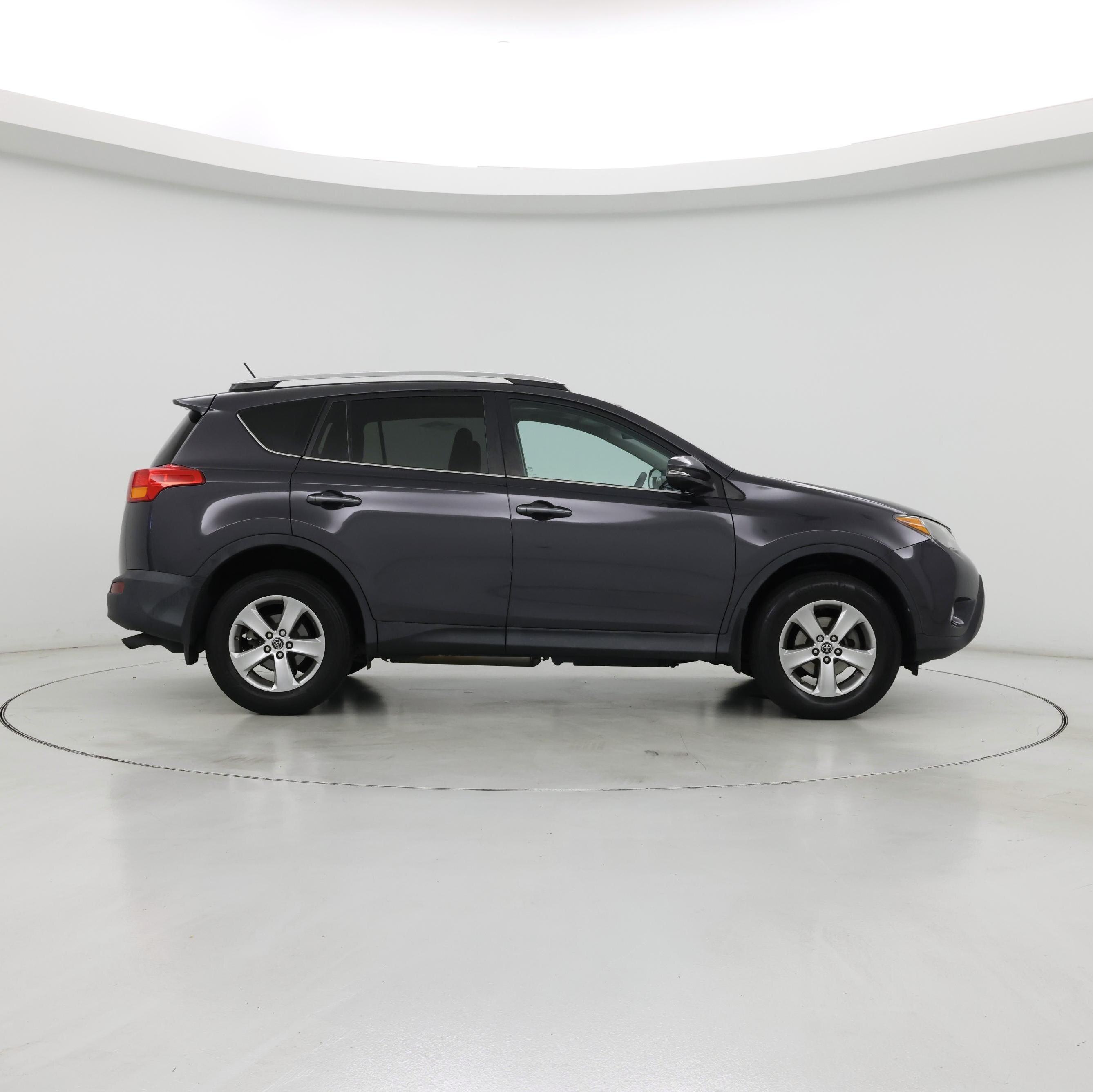 Thumbnail: 2015 Toyota RAV4 - 7