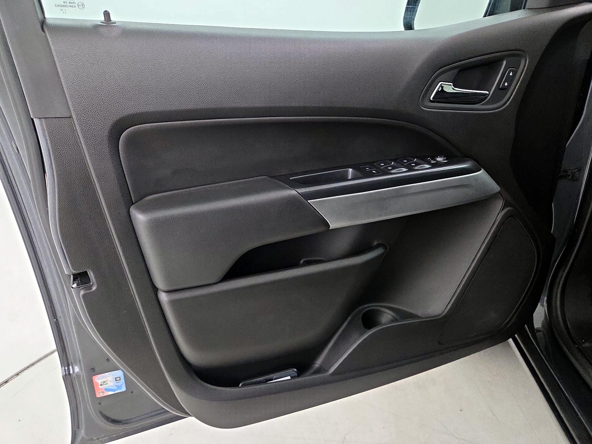 Thumbnail: 2016 Chevrolet Colorado - 12