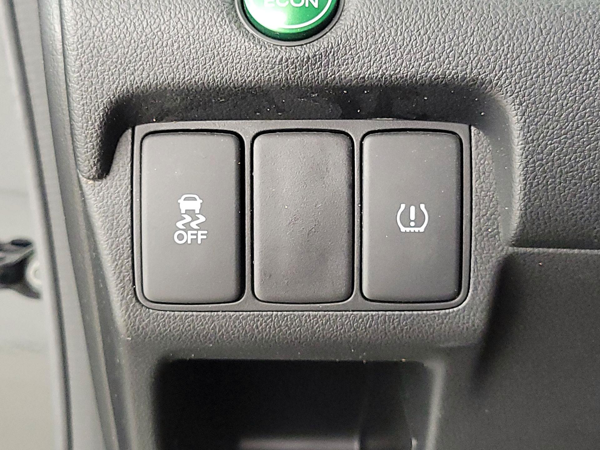 Thumbnail: 2016 Honda CR-V - 13