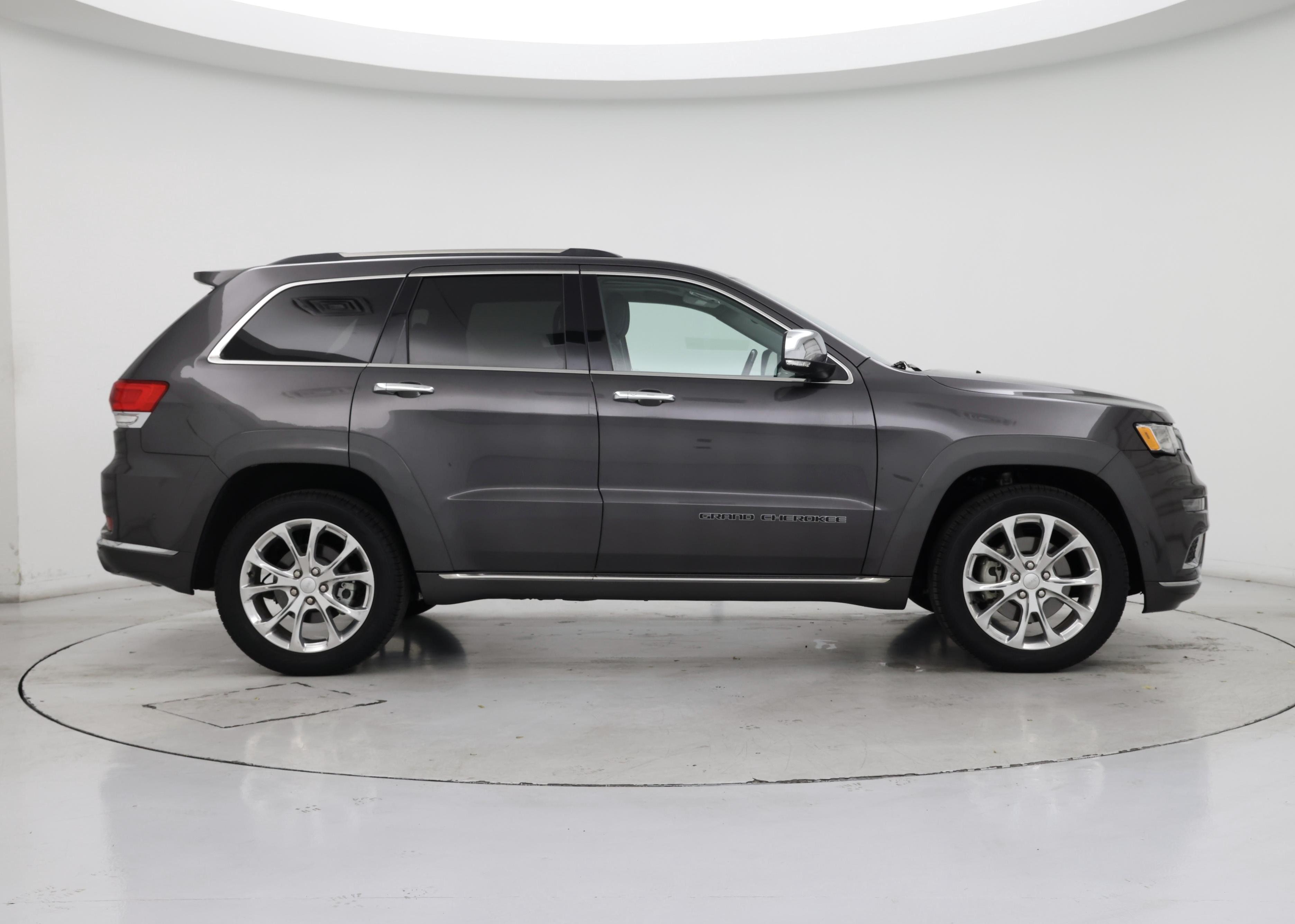 Thumbnail: 2021 Jeep Grand Cherokee - 7