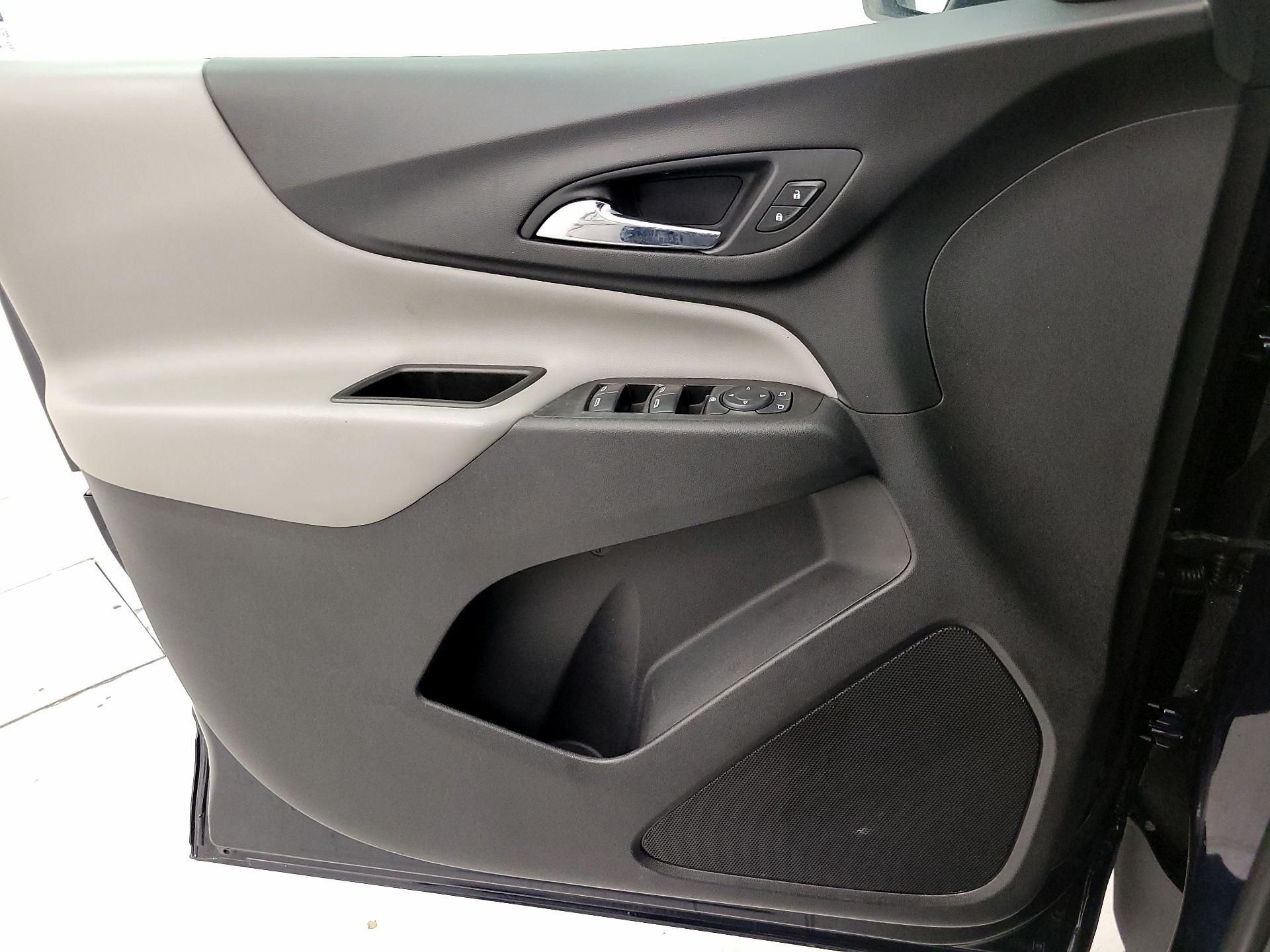 Thumbnail: 2021 Chevrolet Equinox - 12